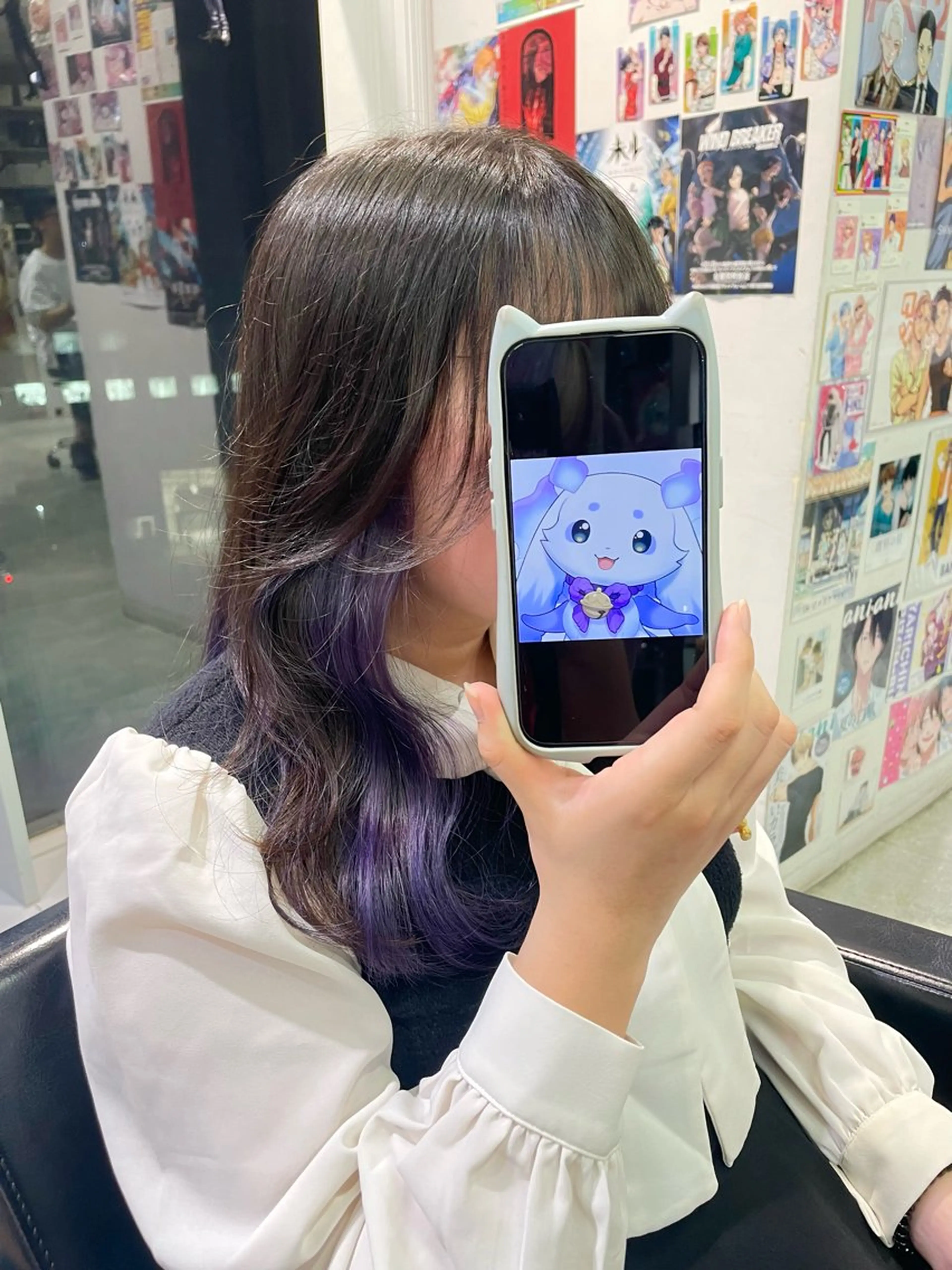 セミロング カラー インナーカラー 🍭ハイトーン/ デザインカラー🦄のヘアスタイル