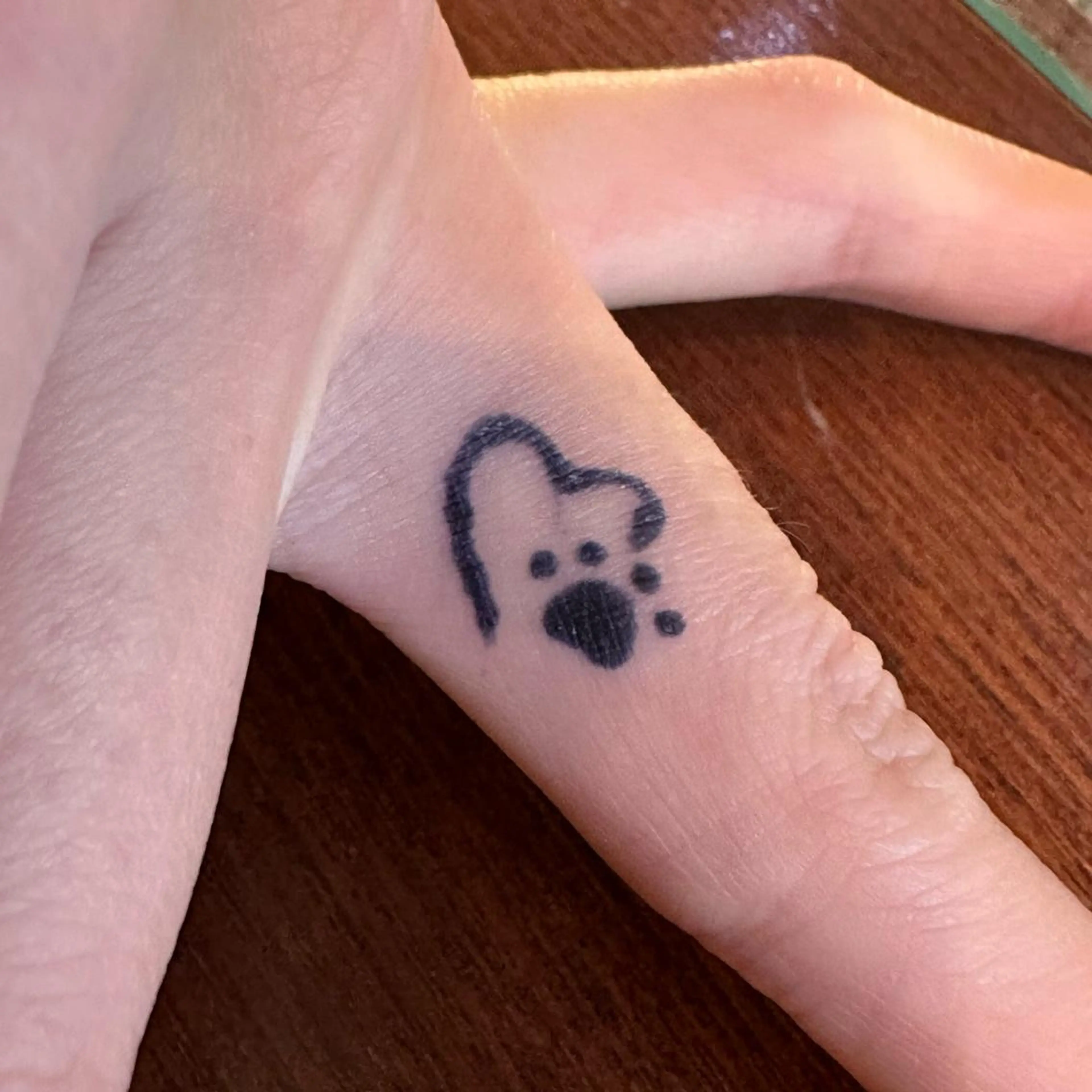 Daenerys(デナーリス)所属・近藤 優羽のマツエク・マツパデザイン