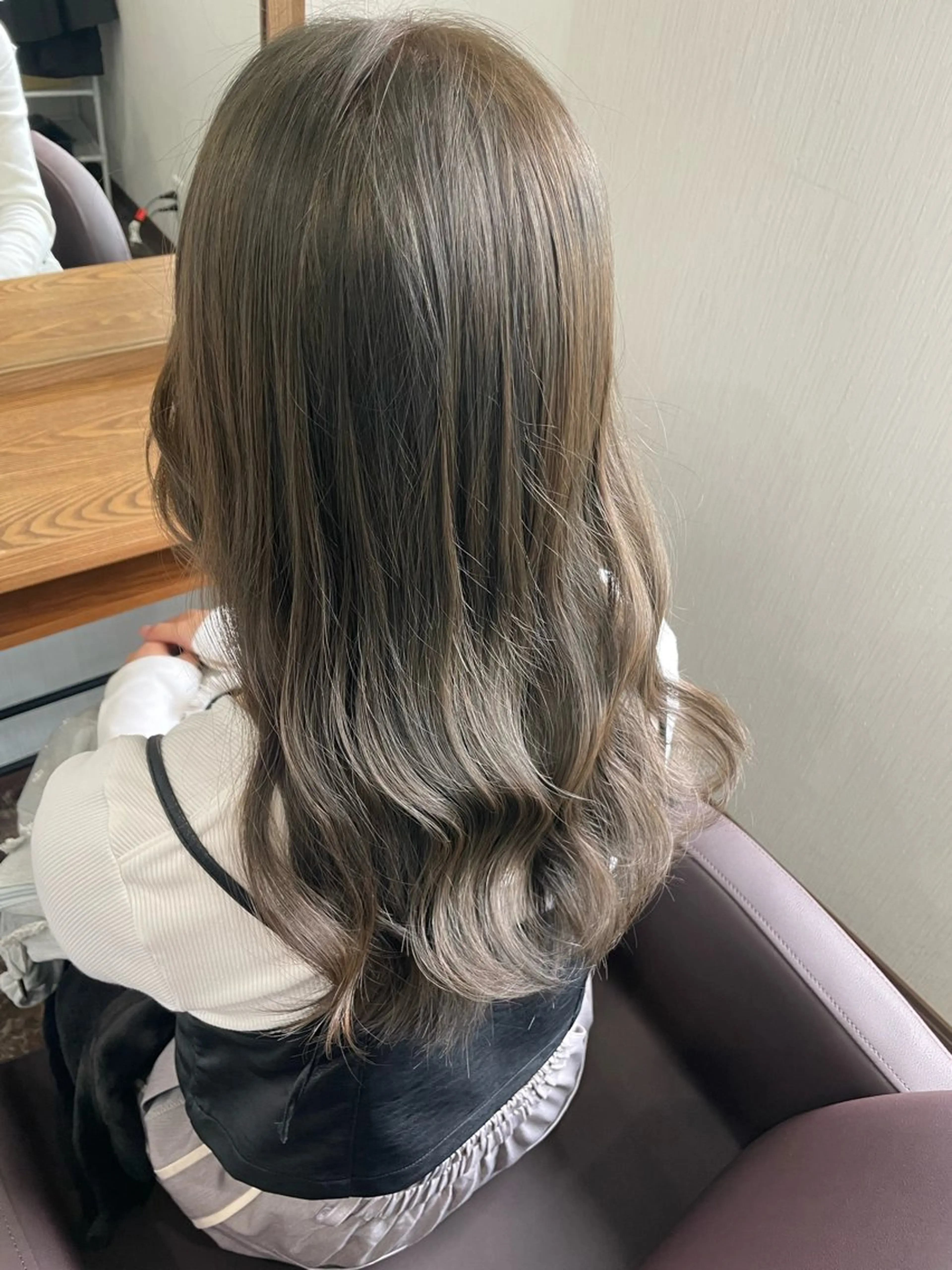 ミディアム カラー エクステ ひょう/germeのヘアスタイル