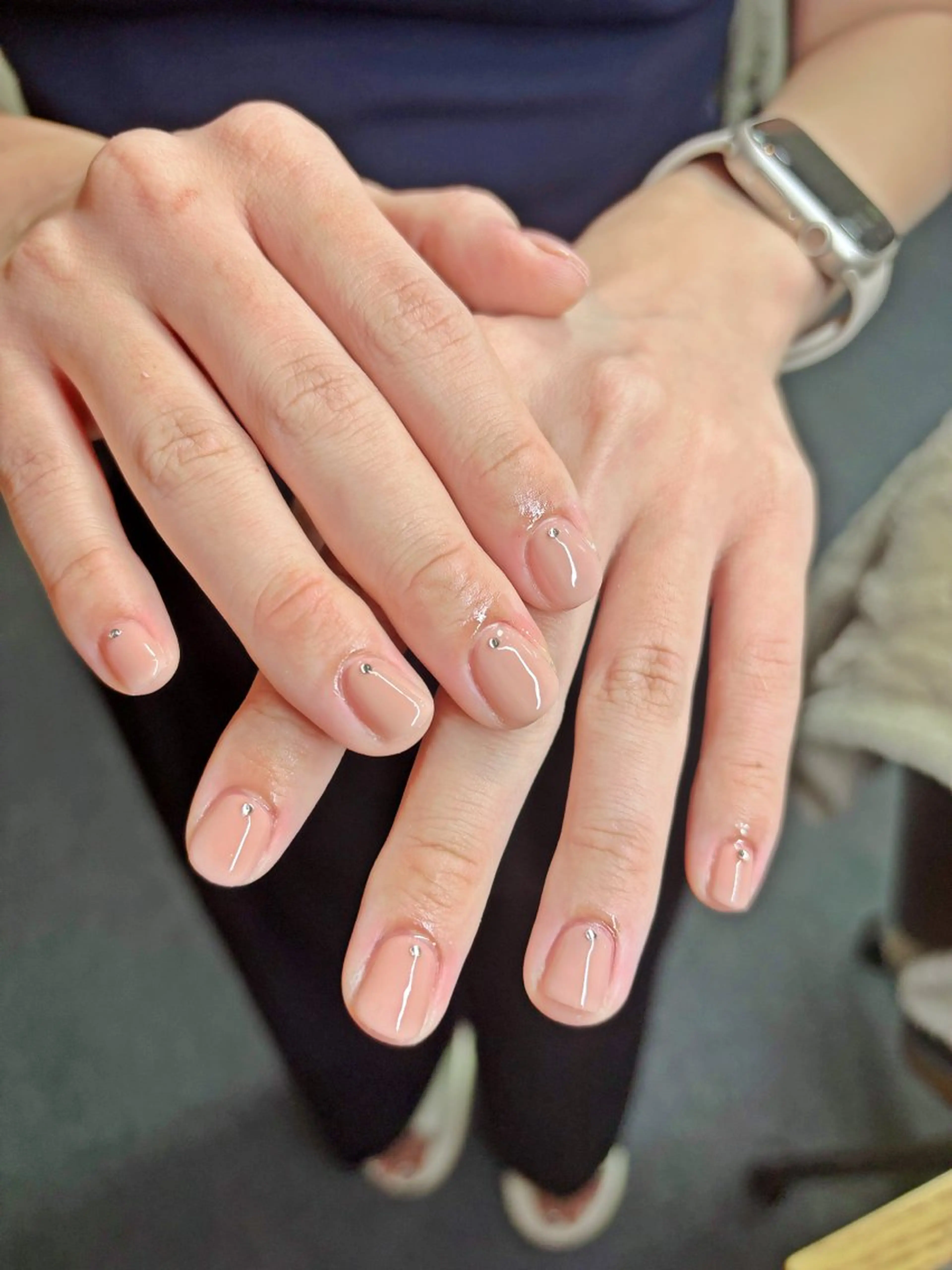 ネイル オフィスネイル ワンカラーネイル オレンジ シンプルネイル ハンドネイル ハンドケア 🎀NAIL🎀 AI🪄︎︎◝✩のネイルデザイン