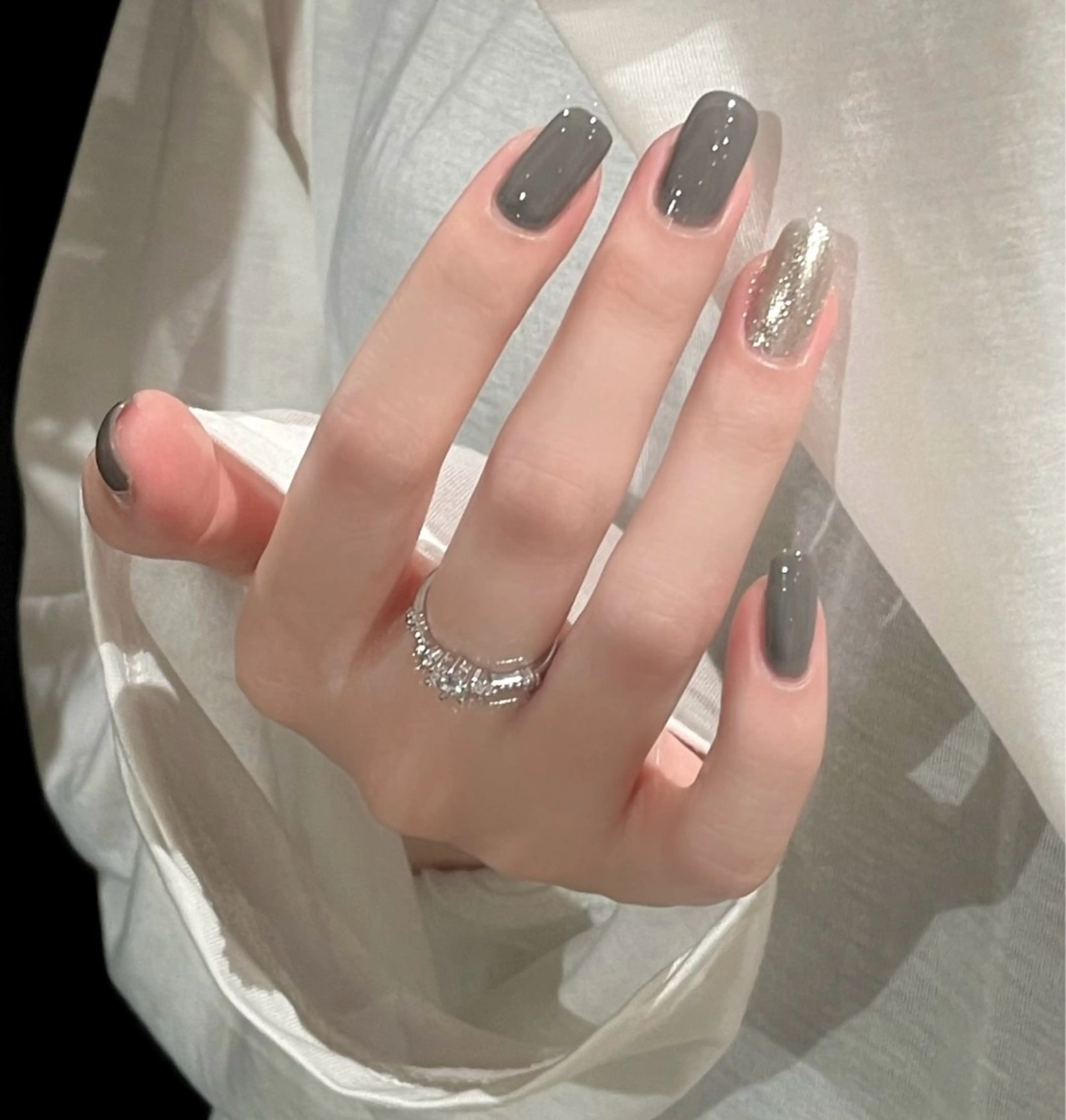 ネイル ハンドネイル キン グミのネイルデザイン