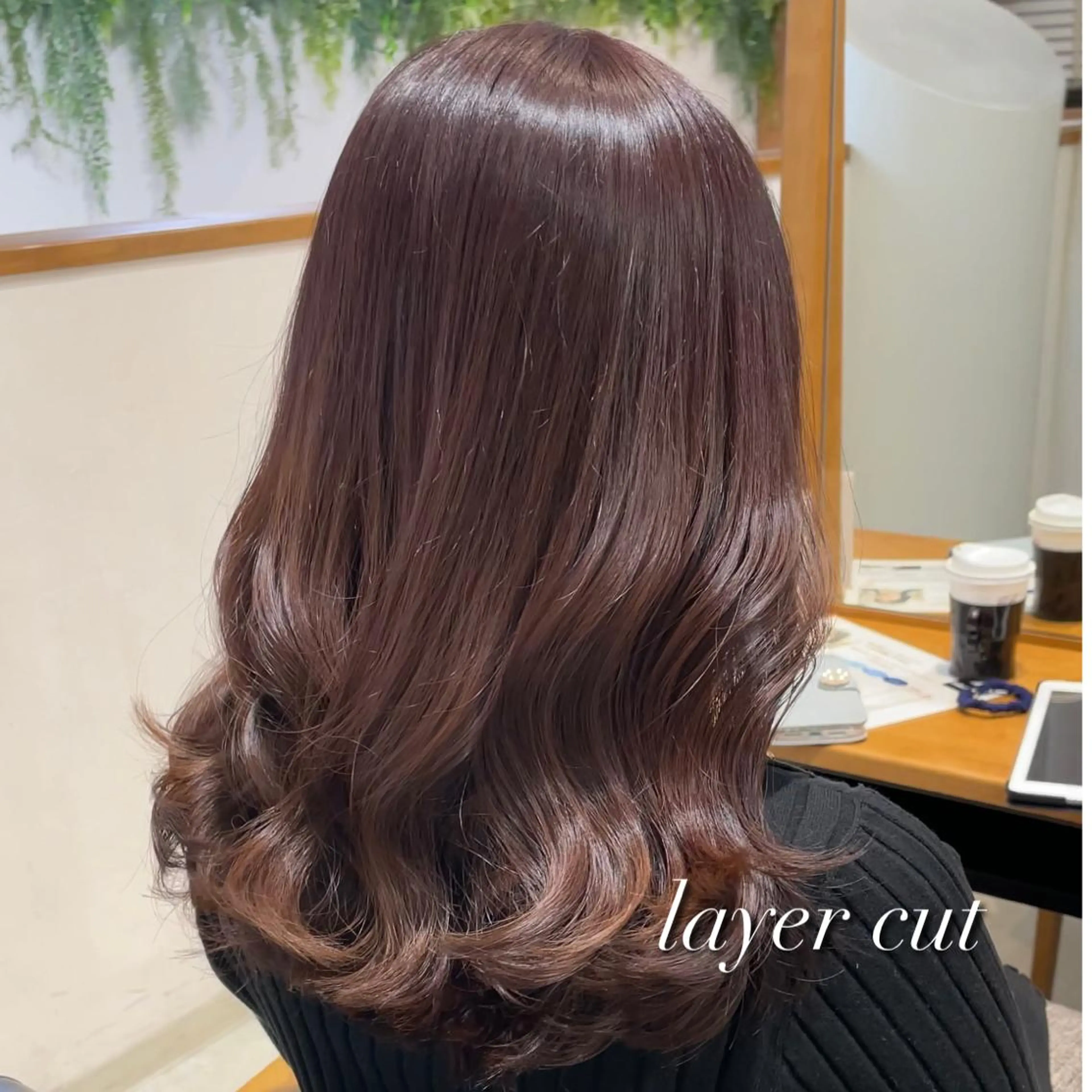 ミディアム ミディアムレイヤー レイヤーカット VIEW BLUE所属・レイヤー/顔まわり /亀戸錦糸町/なつきのヘアスタイル