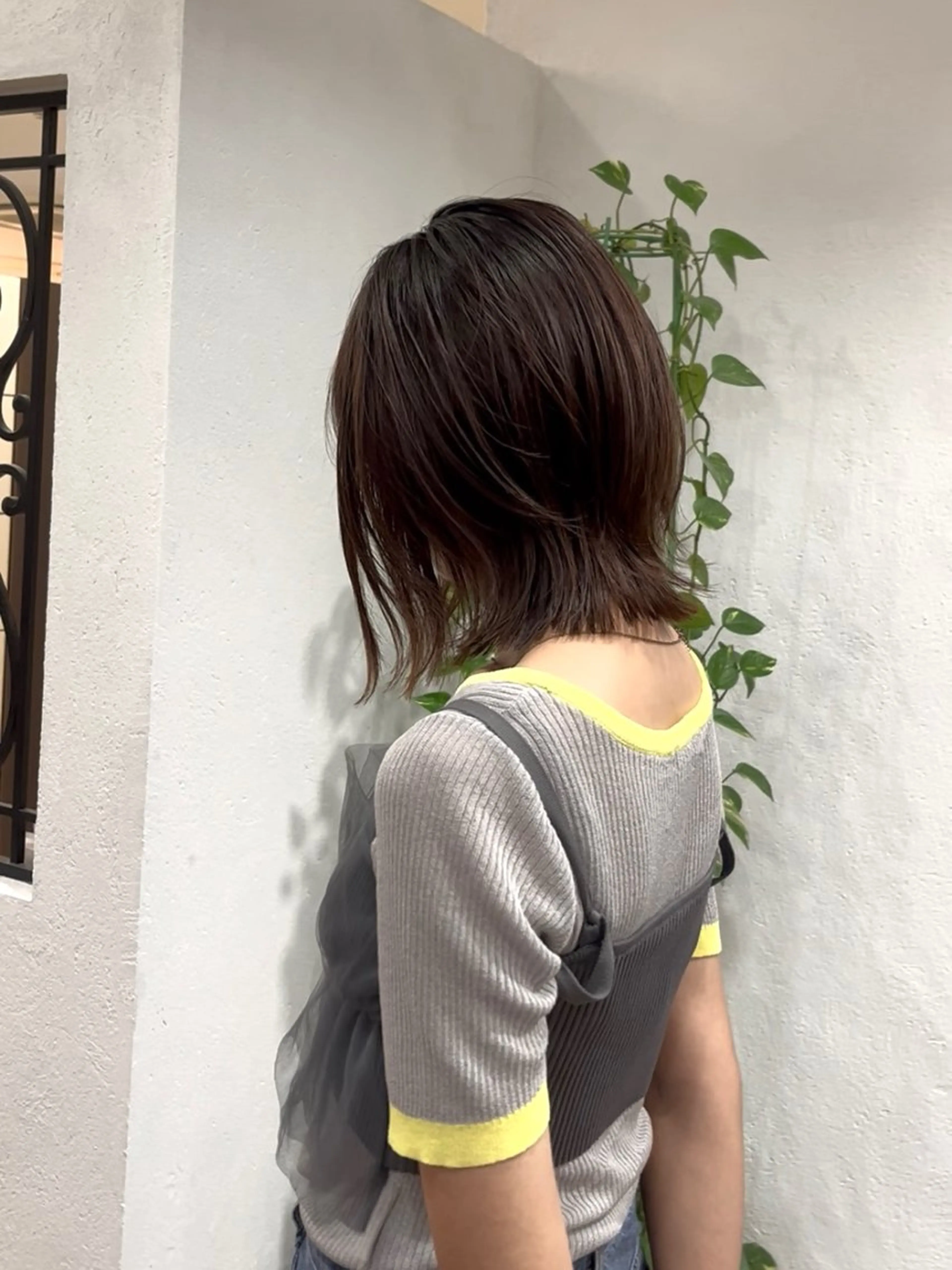 ミディアム ボブレイヤー ボブ レイヤーカット 山本 梨華のヘアスタイル