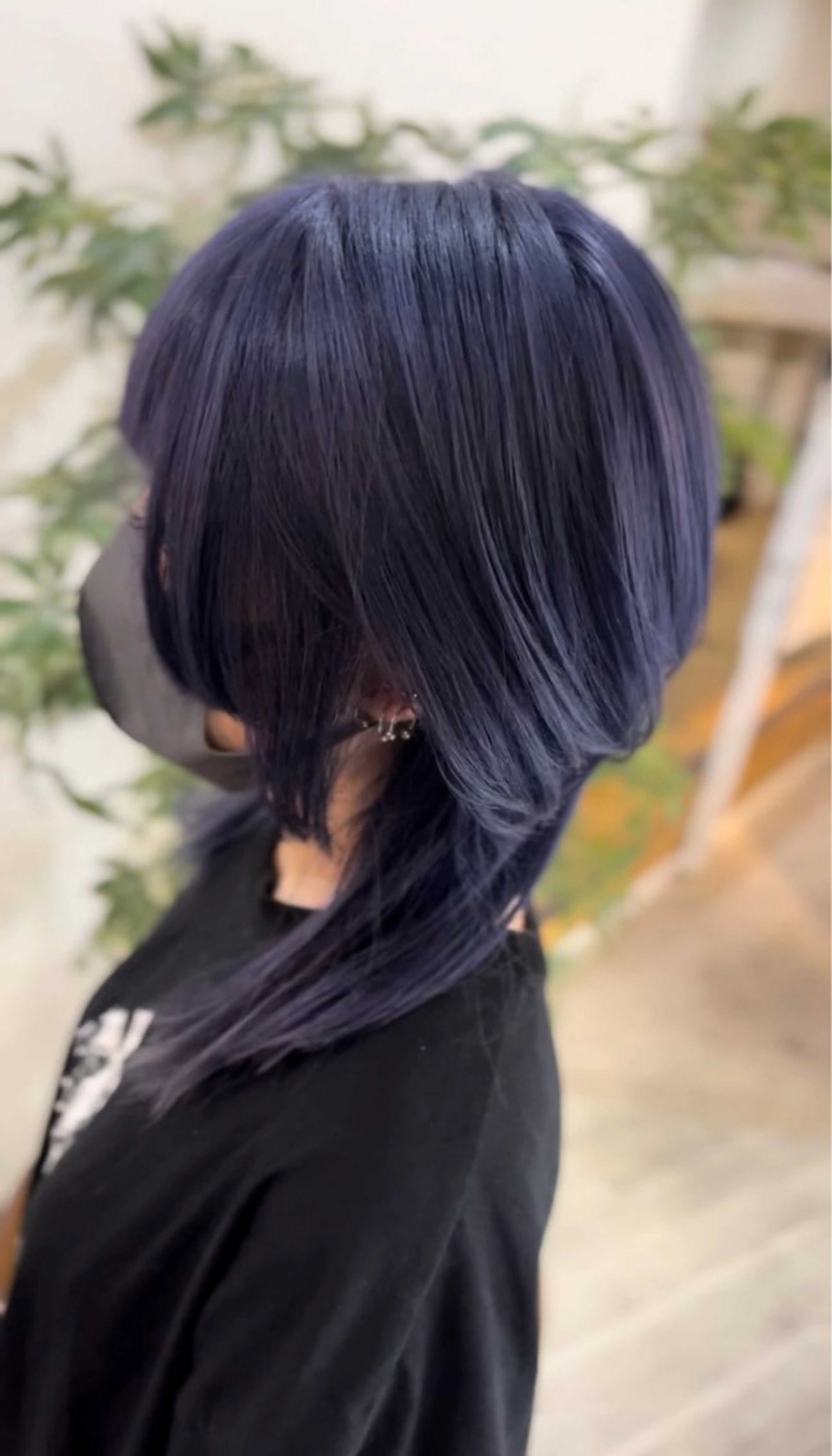 ミディアム 飯星慧斗 /ブリーチ、縮毛矯正のヘアスタイル