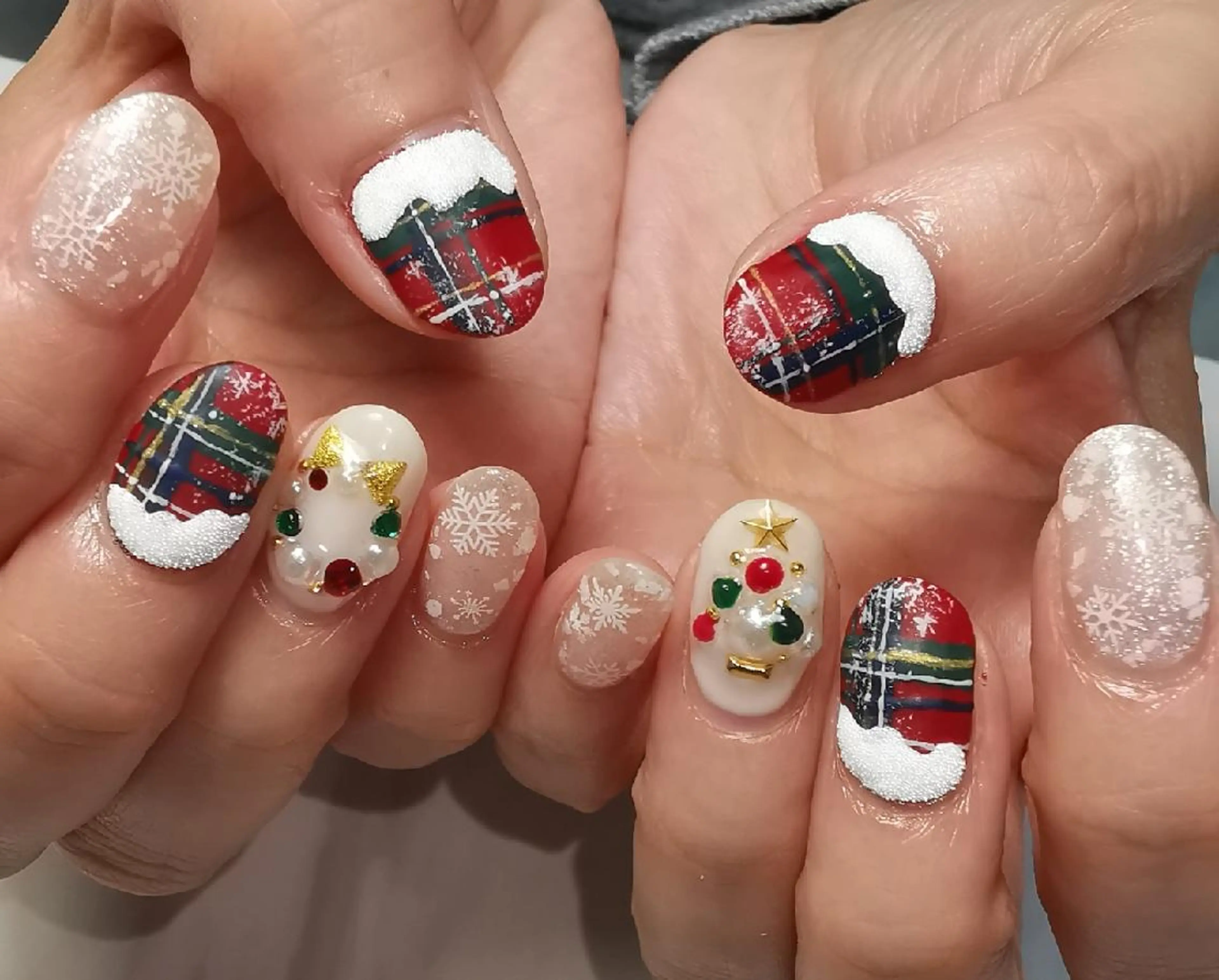 ネイル 冬ネイル クリスマス ハンドネイル reve あやののネイルデザイン