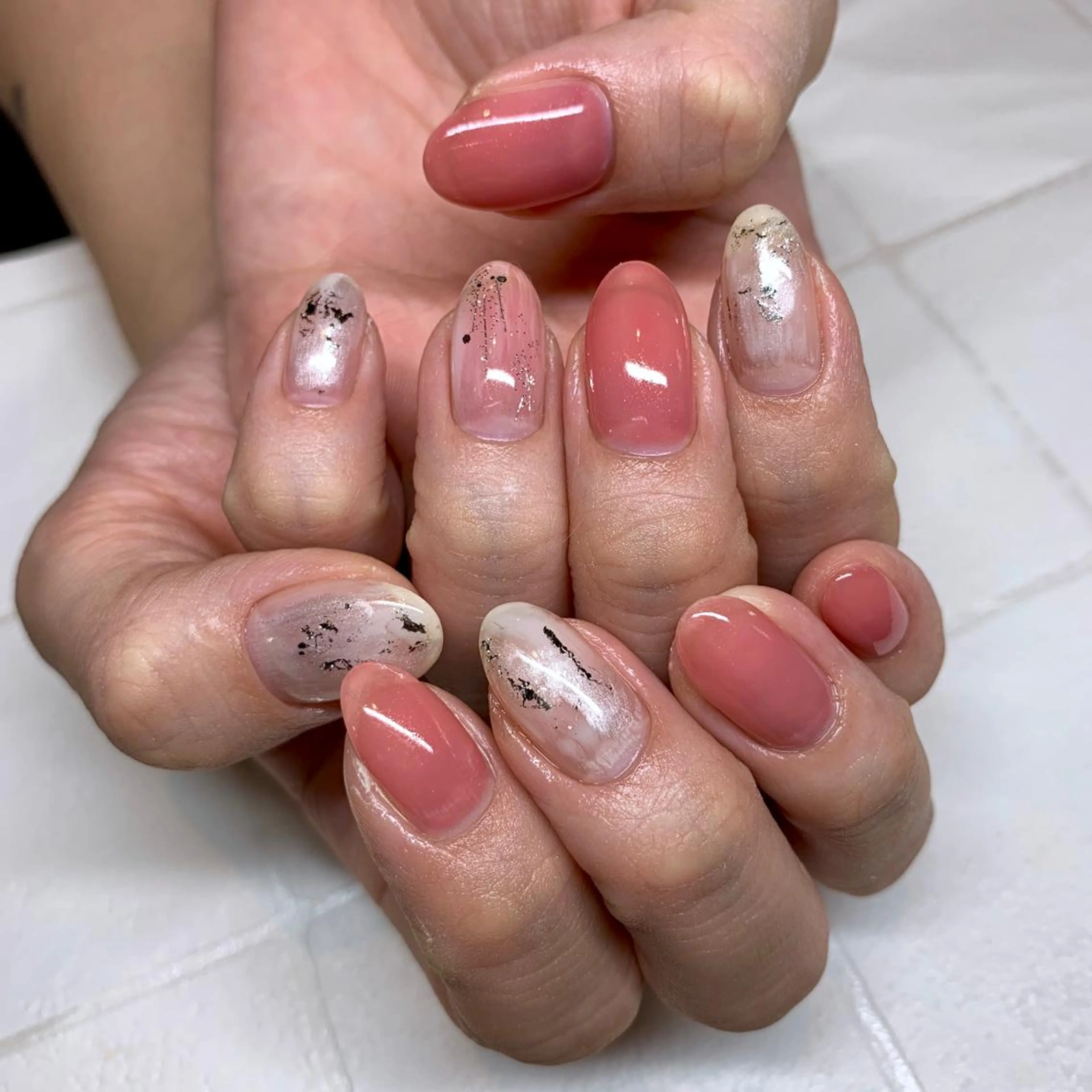 ネイル ハンドネイル repos~ルポ~所属・里見 麗のネイルデザイン