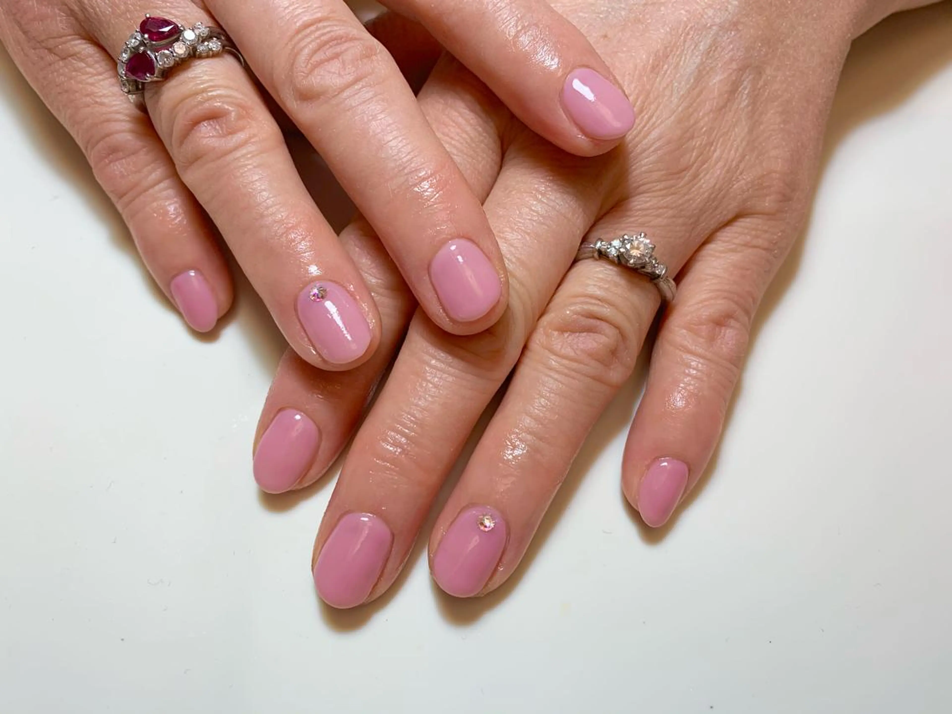 ネイル ジェルネイル ワンカラーネイル ハンドネイル 手塚 里奈のネイルデザイン