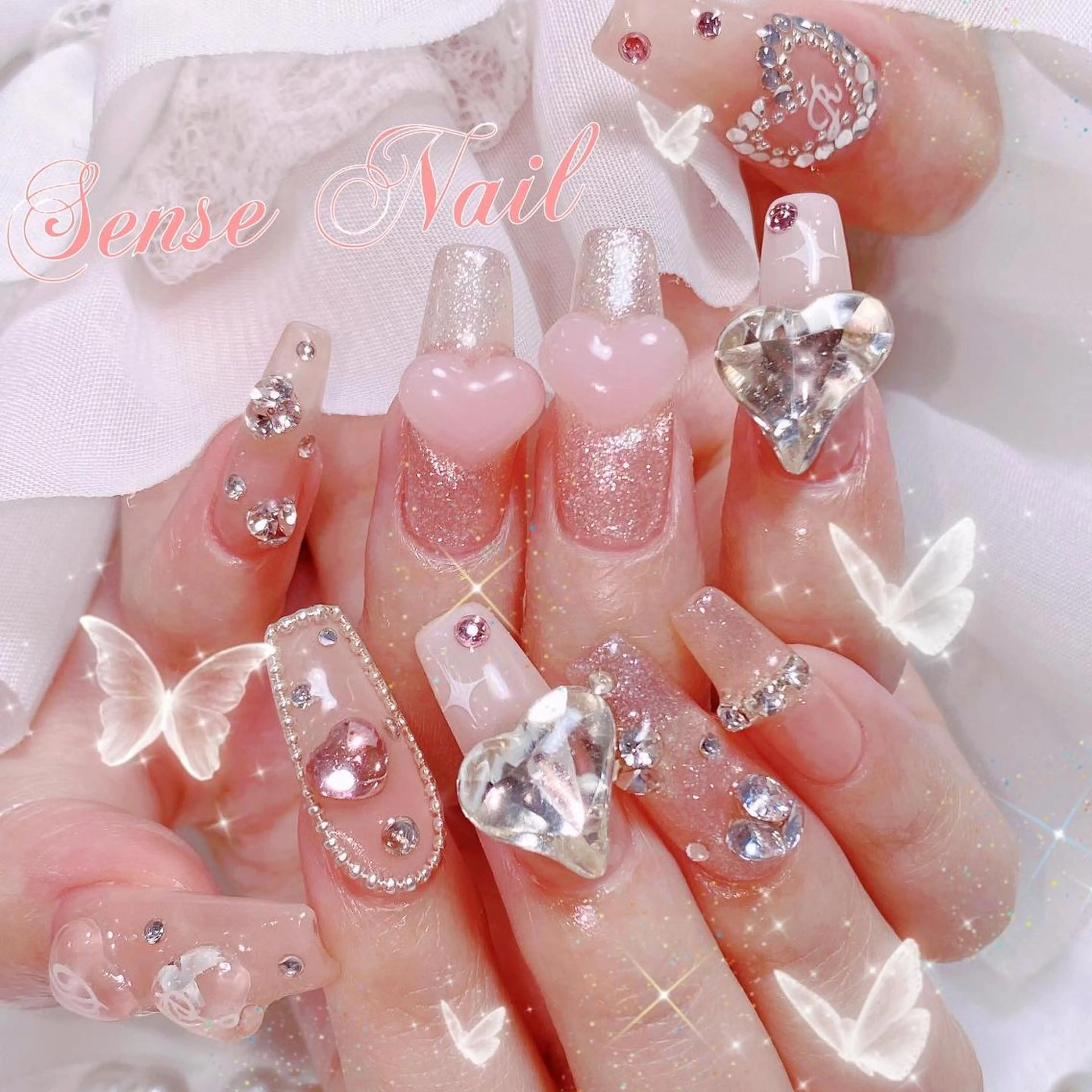 ネイル Kurieitibu 🍬Byu~tīのネイルデザイン