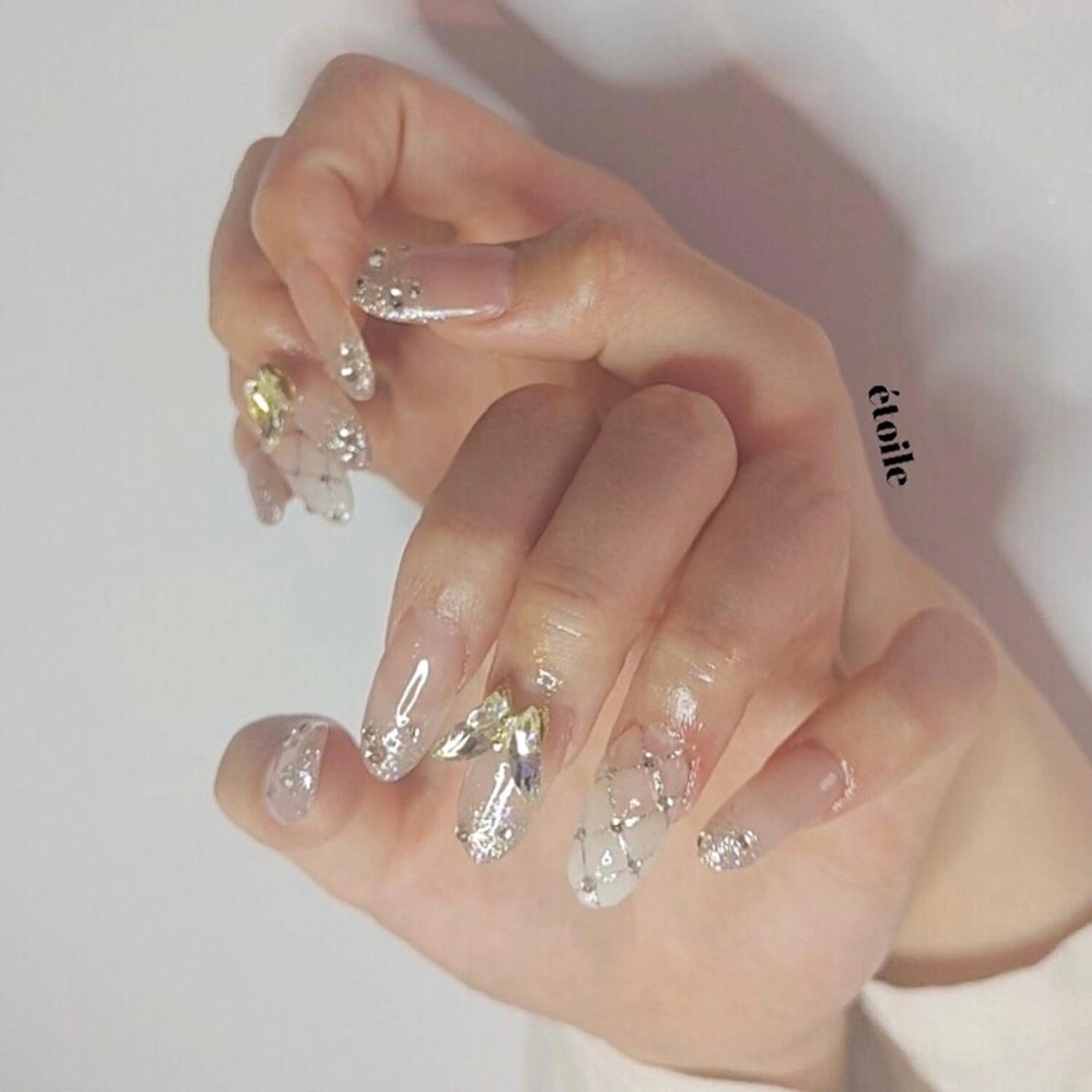 ネイル étoile所属・山口 楓のネイルデザイン