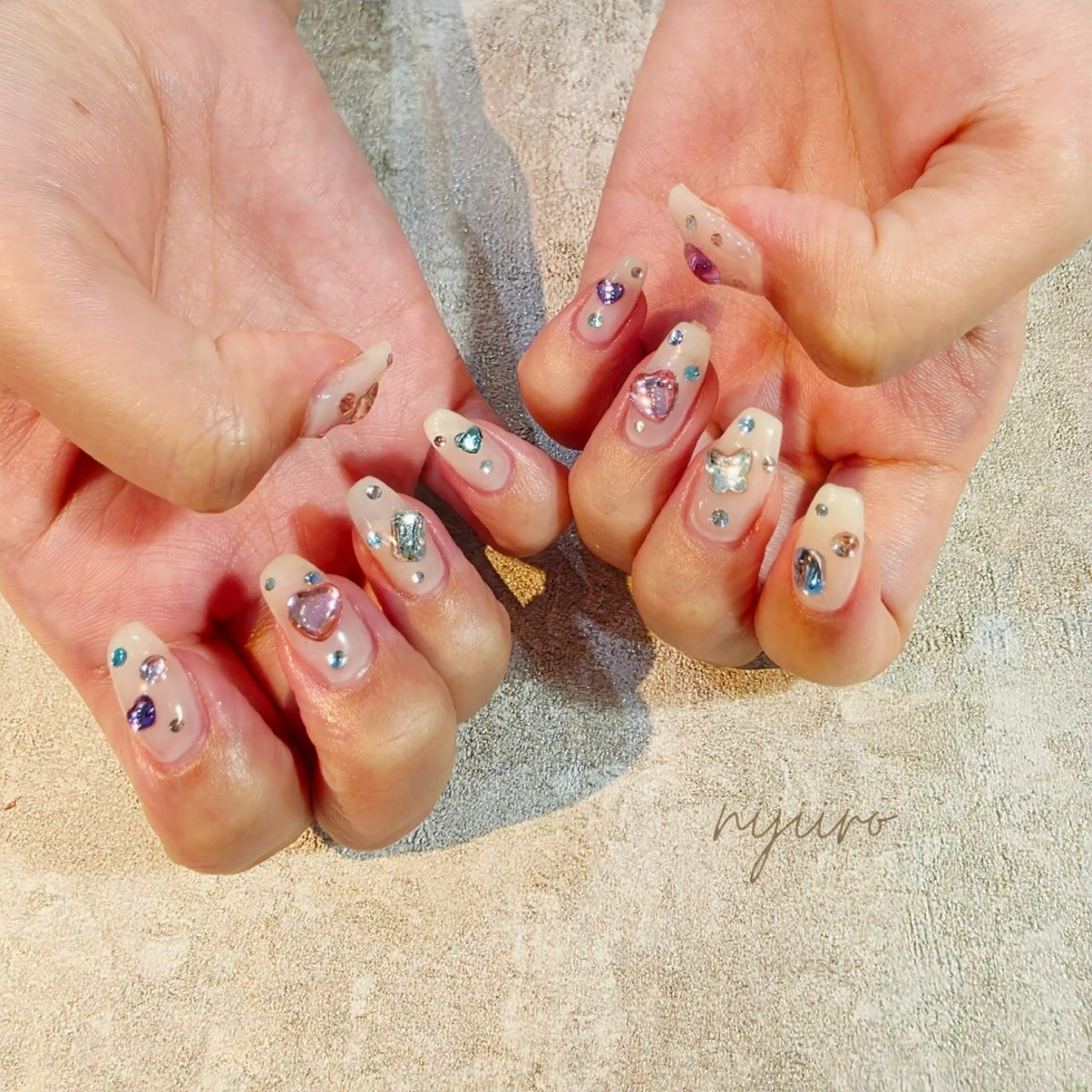 ネイル ハンドネイル nailatelier nijiiro.所属・nijiiro🌈 サトウのネイルデザイン