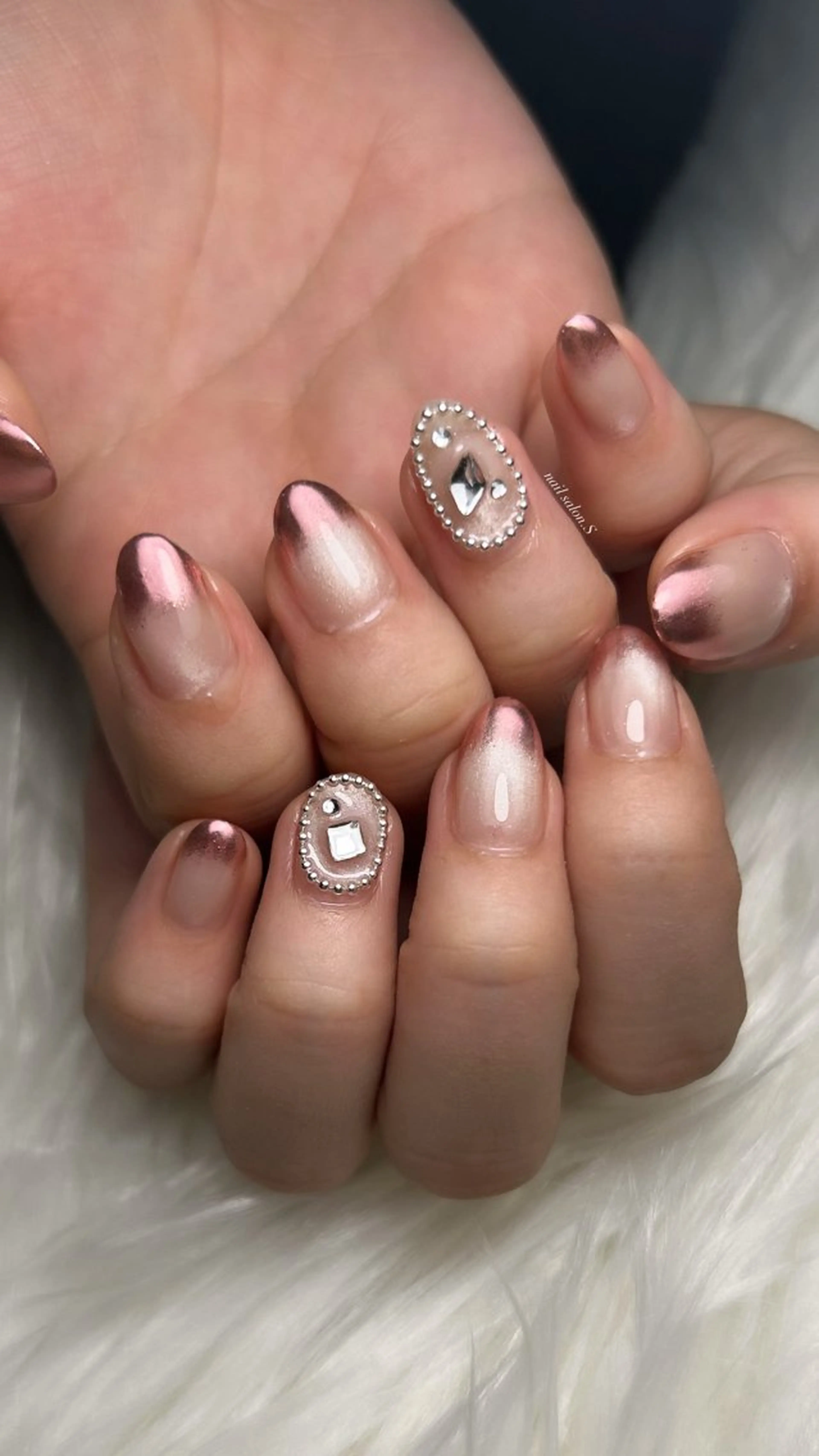 ネイル ジェルネイル 持ち込み スカルプネイル ハンドネイル 関山 志乃のネイルデザイン