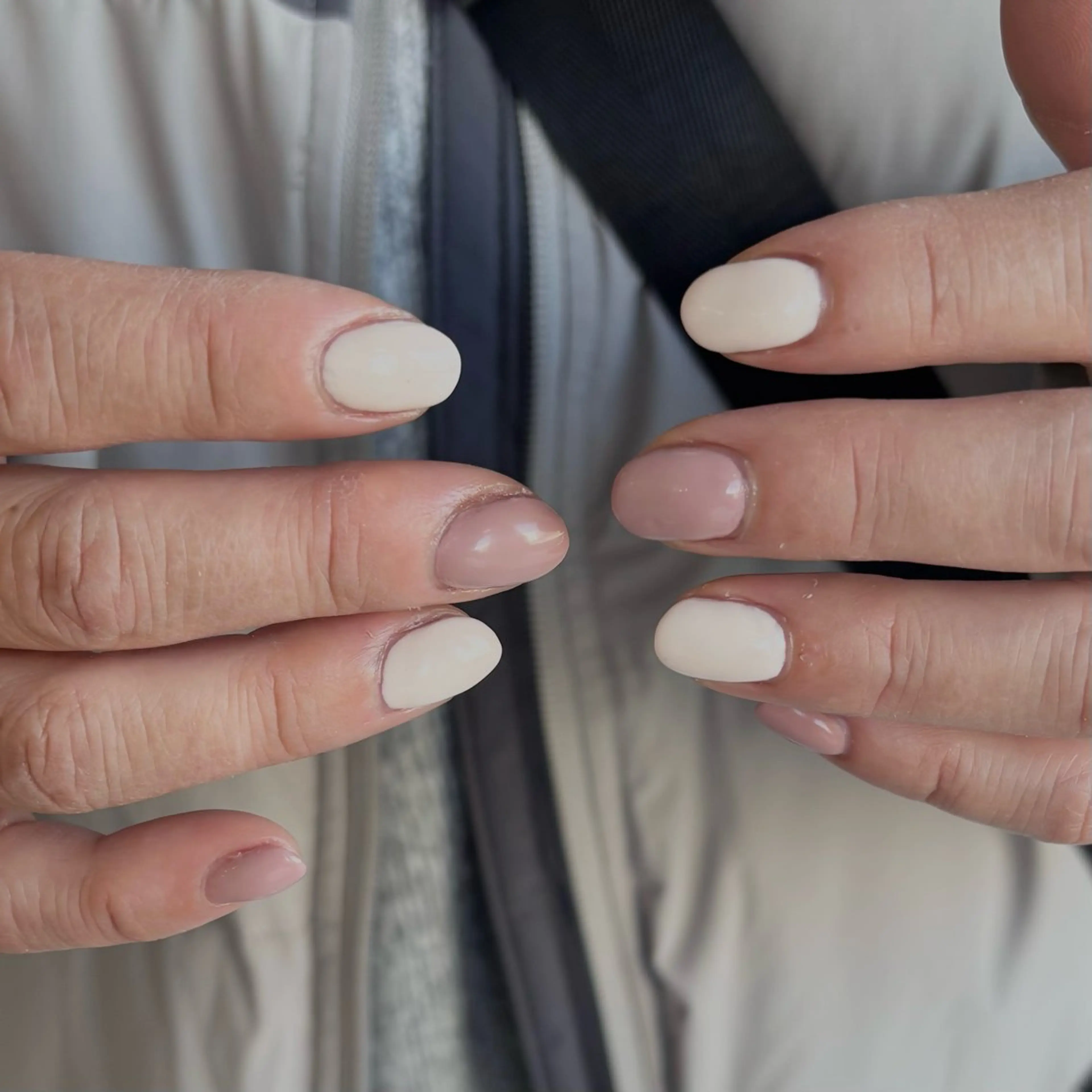 ネイル WHITE NAIL甲府昭和店所属・WHITE NAILのネイルデザイン