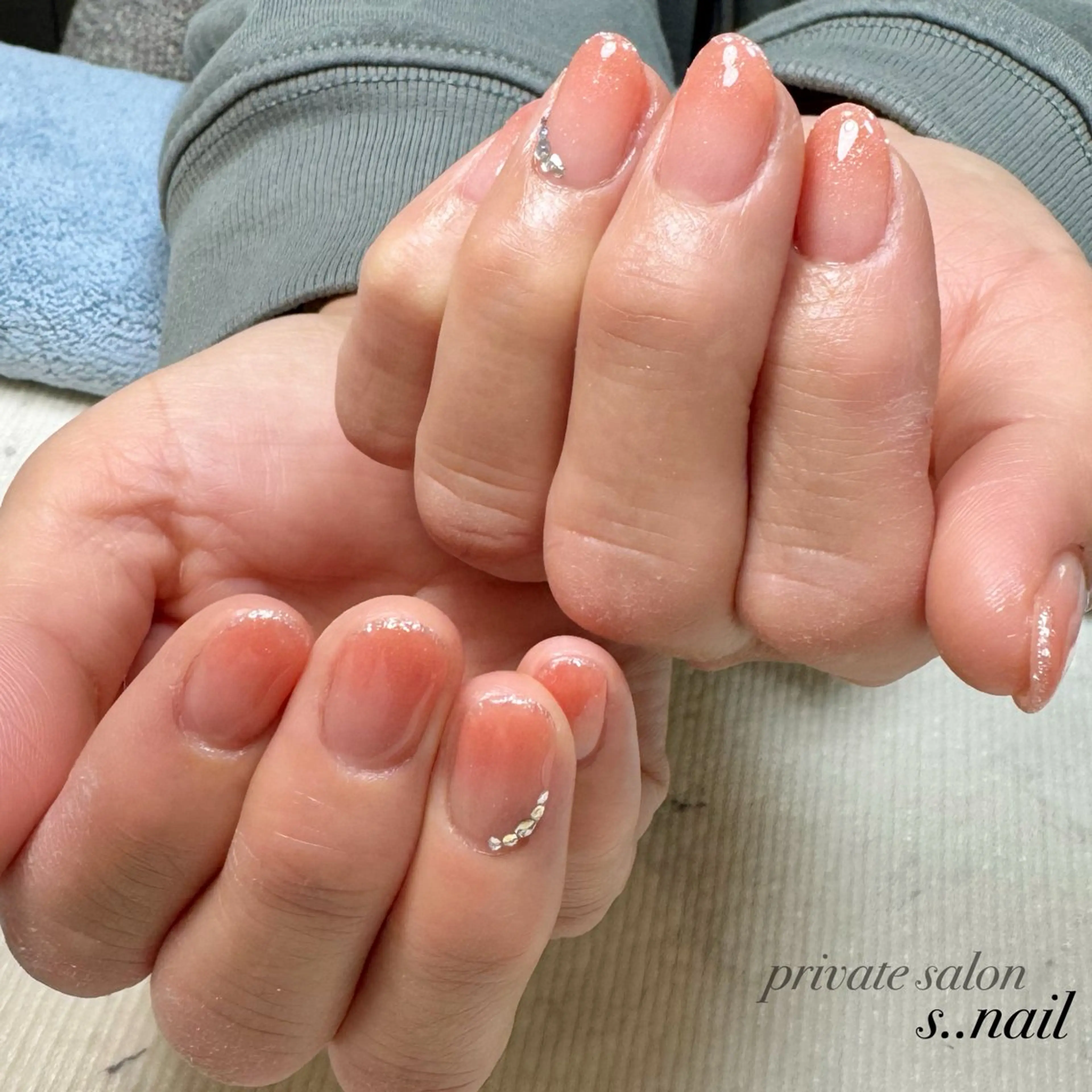 ネイル フレンチネイル ラメ(グリッター) ハンドネイル フットネイル s..nail / MORITAのネイルデザイン