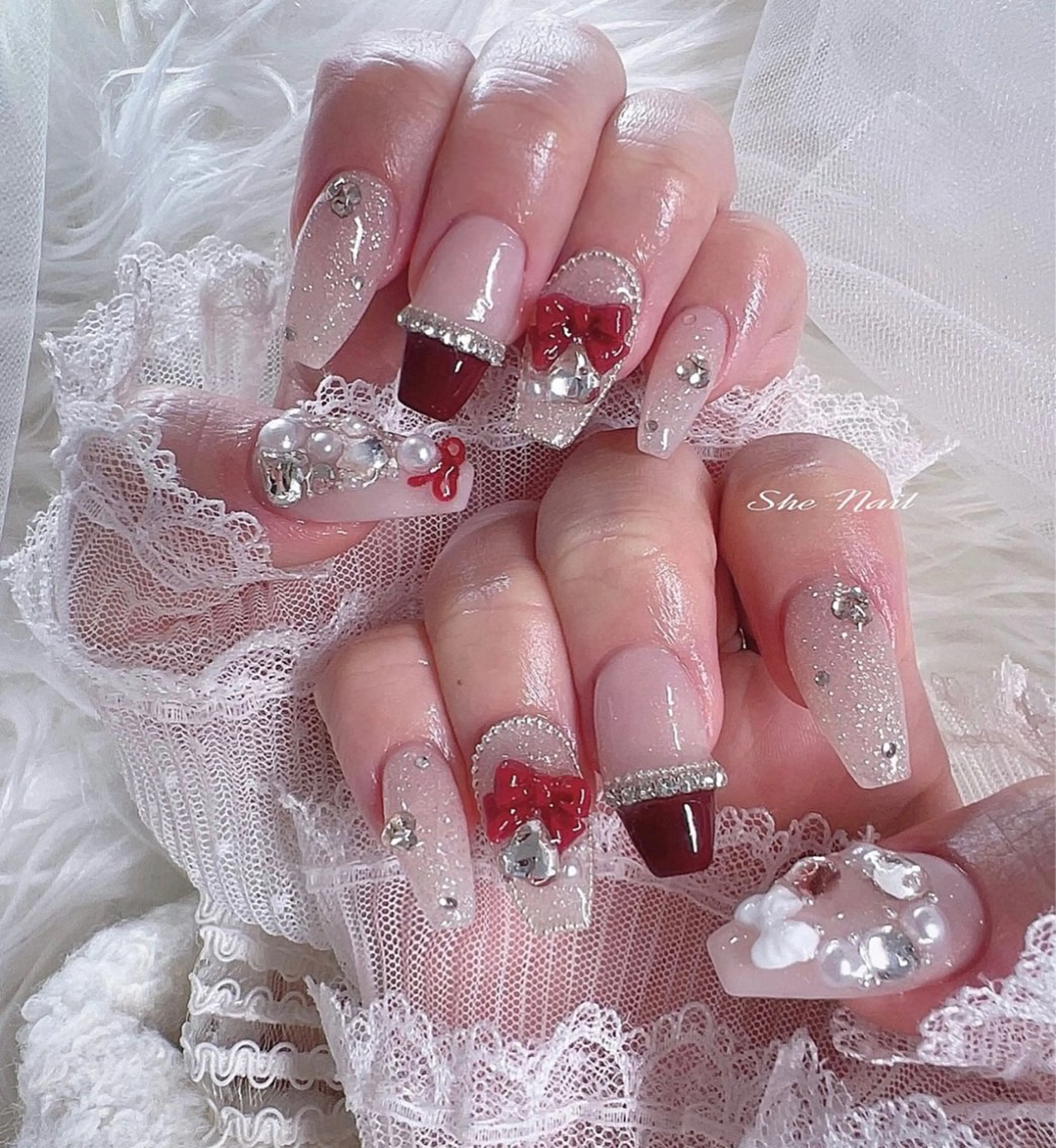 ネイル チークネイル 長さ出し フレンチネイル ガラスフレンチ マグネットネイル She   Nail所属・ISA_ BELLAのネイルデザイン