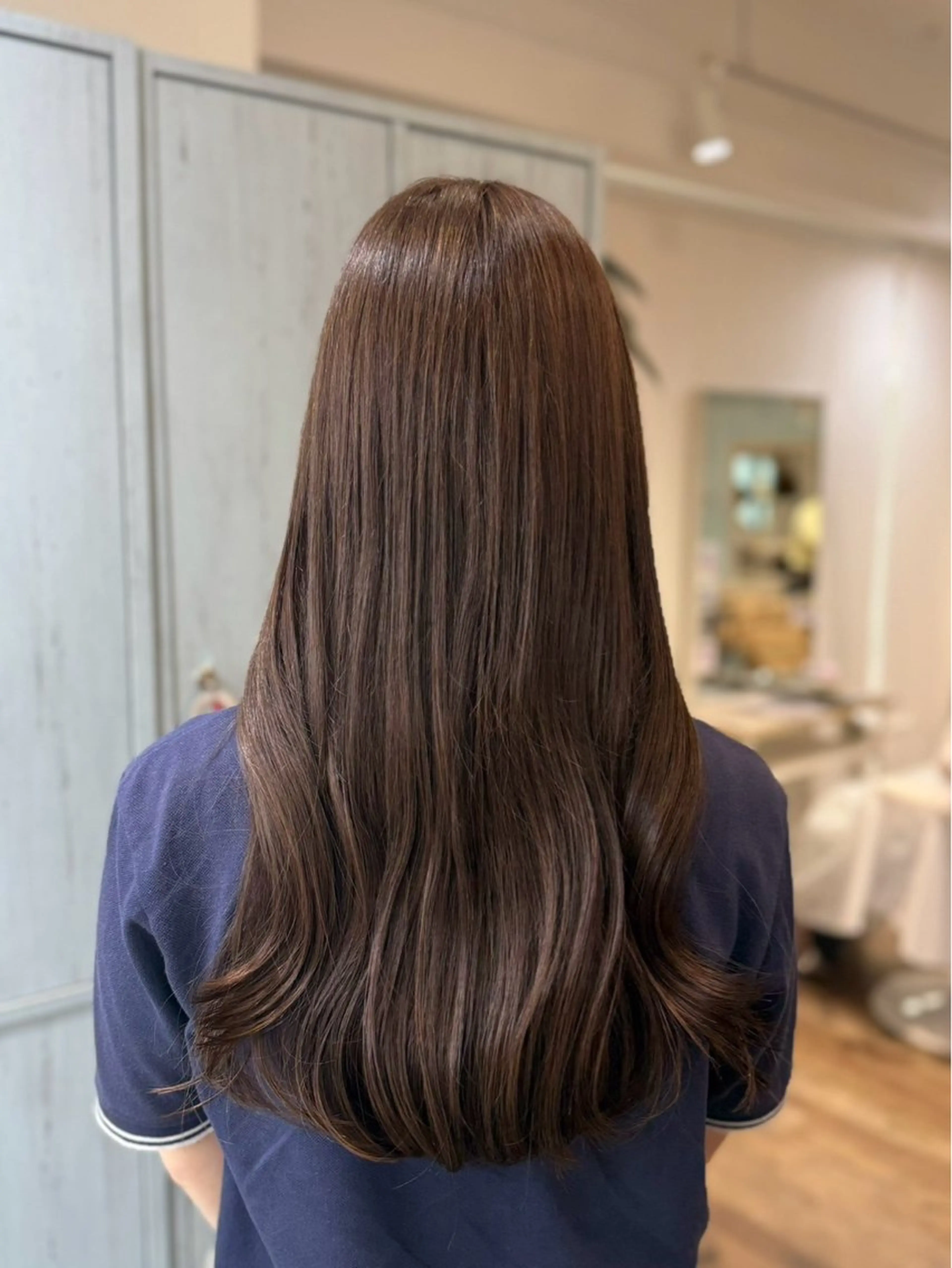 ロング カラー yuzua/オリーブ /透明感/レイヤーのヘアスタイル