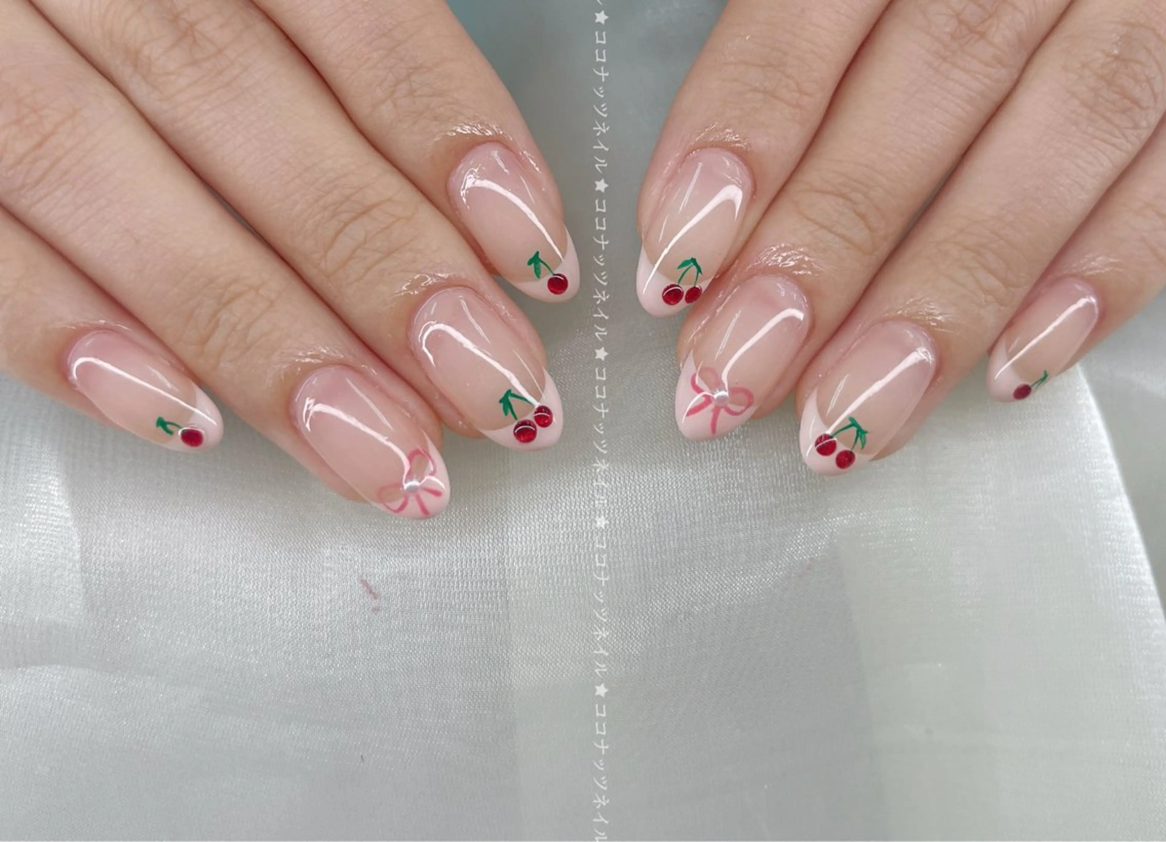 ネイル べっ甲ネイル フレンチネイル キラキラネイル マグネットネイル 大理石ネイル(マーブル) 神田 ココナッツのネイルデザイン