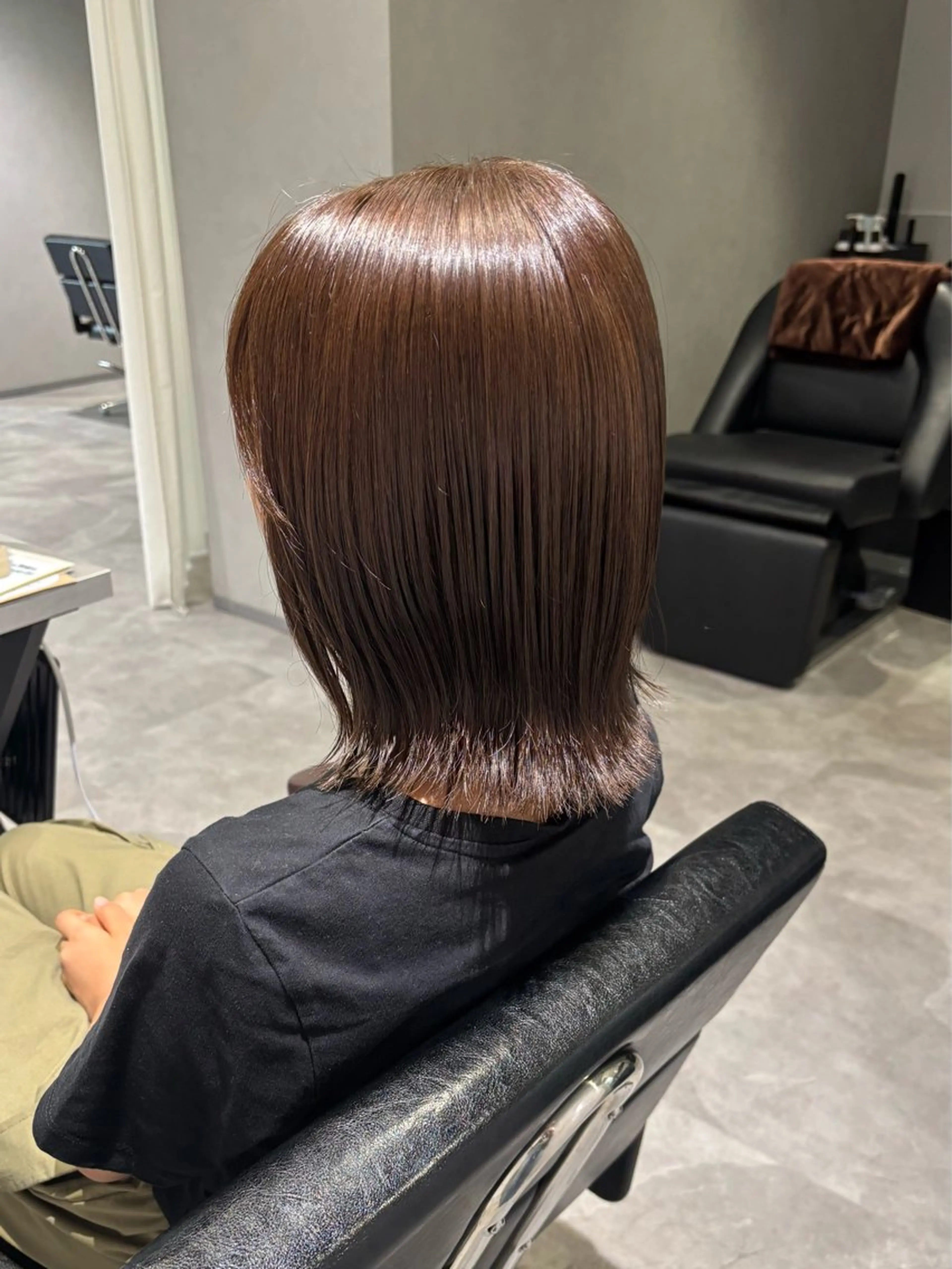 〈〈 平日限定 〉〉 似合わせカット＋艶カラー＋保湿トリートメントの写真