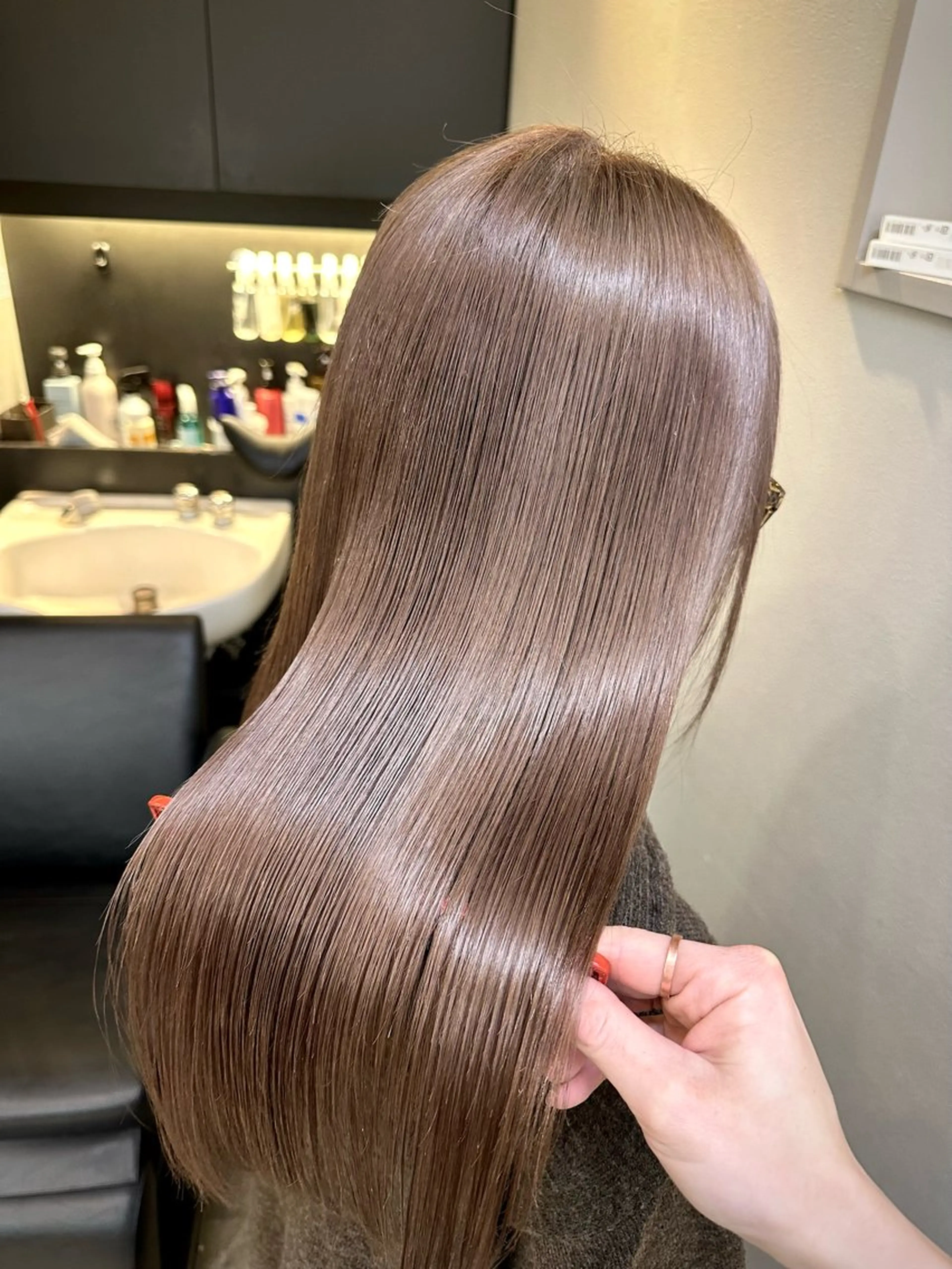 セミロング カラー 髪質改善 トリートメント 髪質改善特化サロン ICONIQ天神店のヘアスタイル