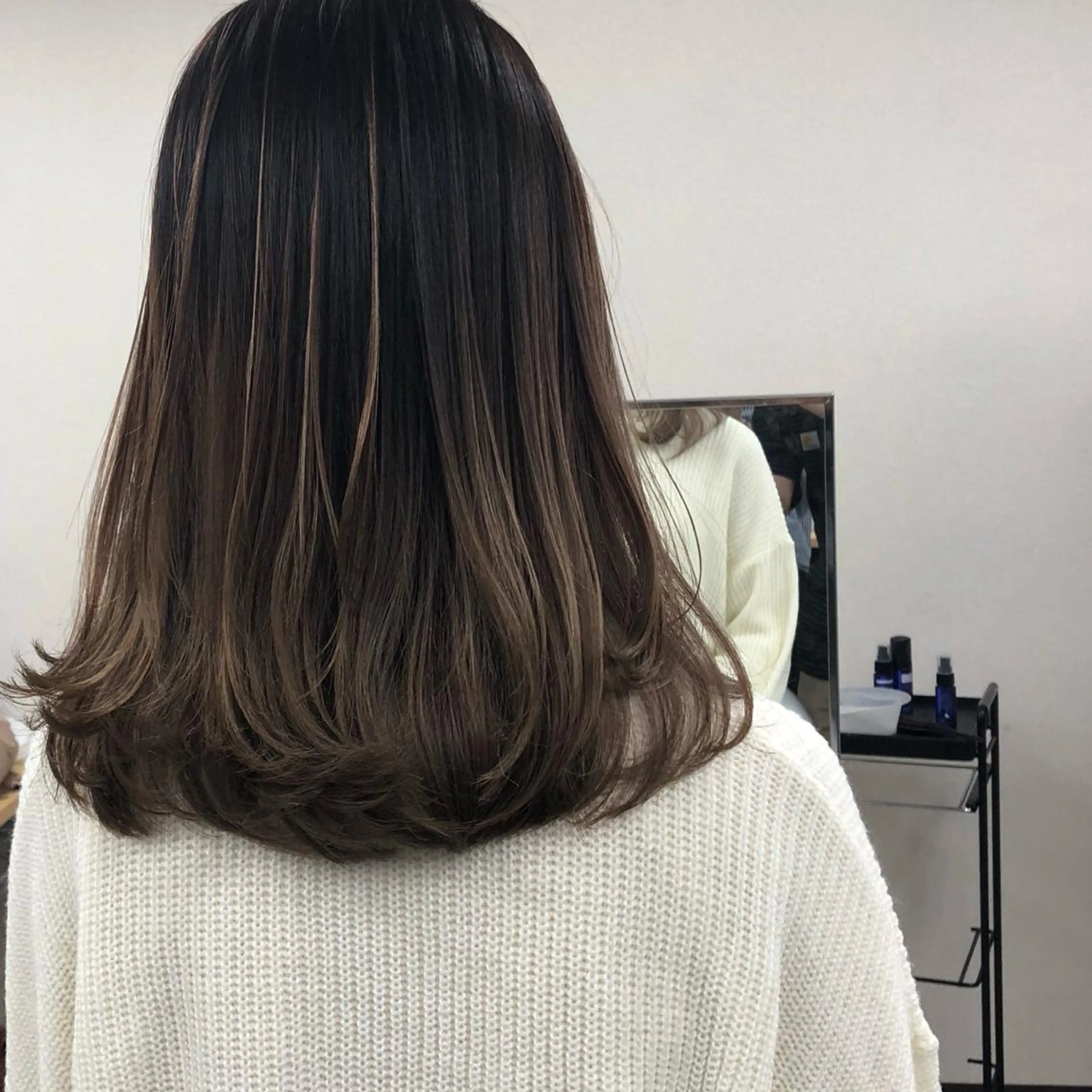 セミロング カラー バレイヤージュ ブラウンカラー レイヤーカット ケアブリーチ/ エクステ/レイヤーのヘアスタイル