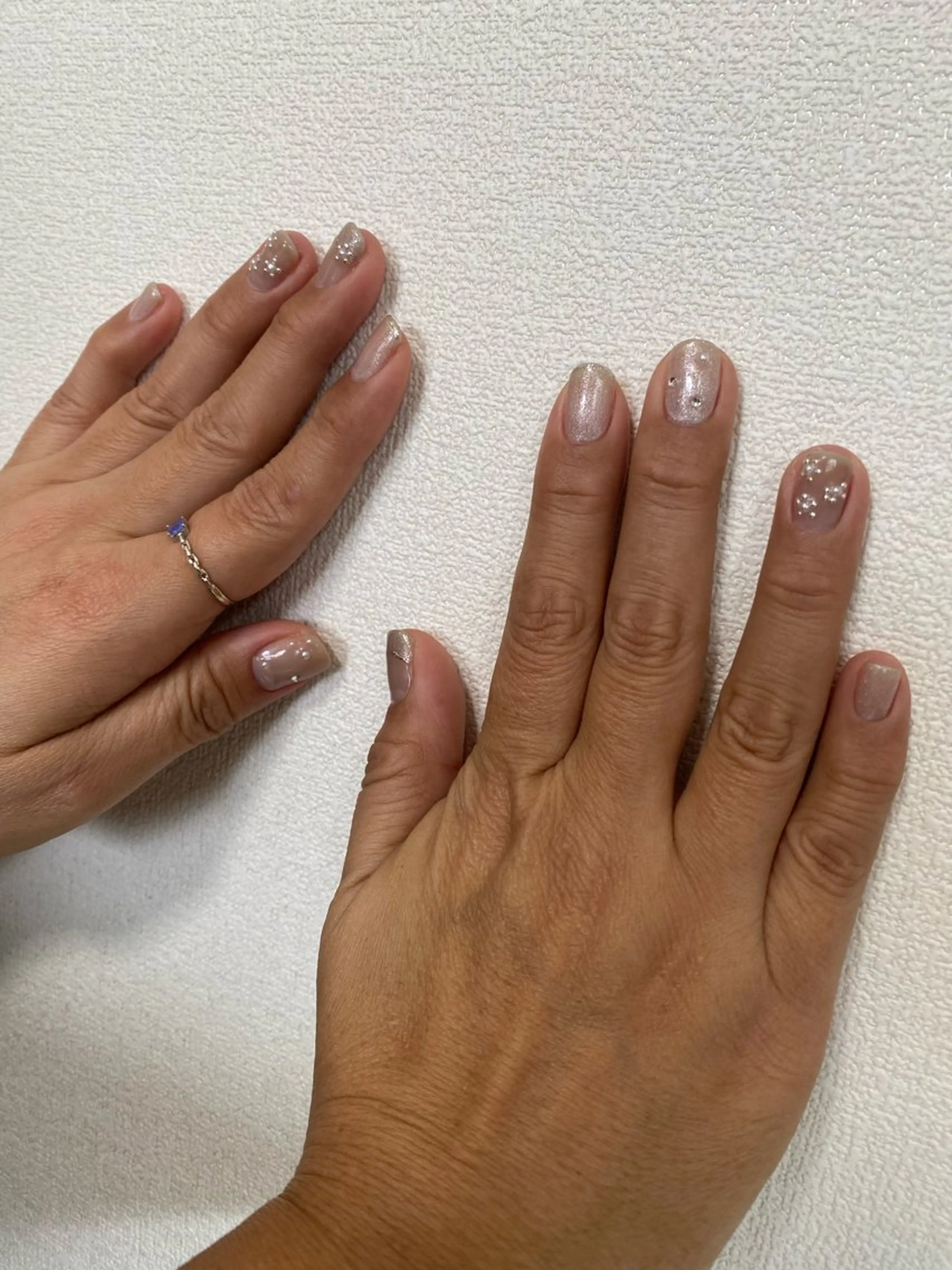 ネイル キラキラネイル ハンドネイル 自宅サロン FeelFreeのネイルデザイン