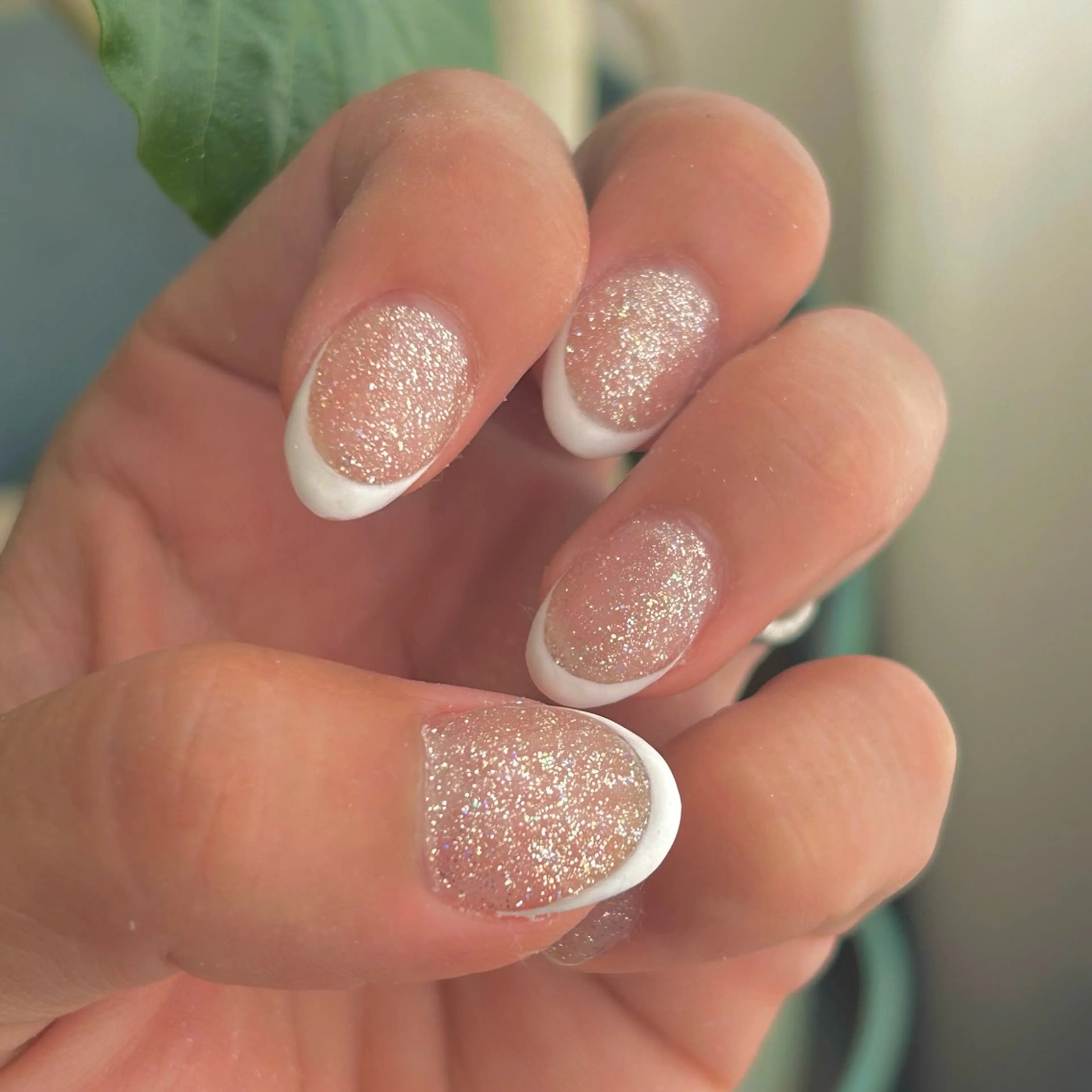 ネイル フレンチネイル ラメ(グリッター) ハンドネイル nails Mintia ～esaka～所属・松本 麻子のネイルデザイン