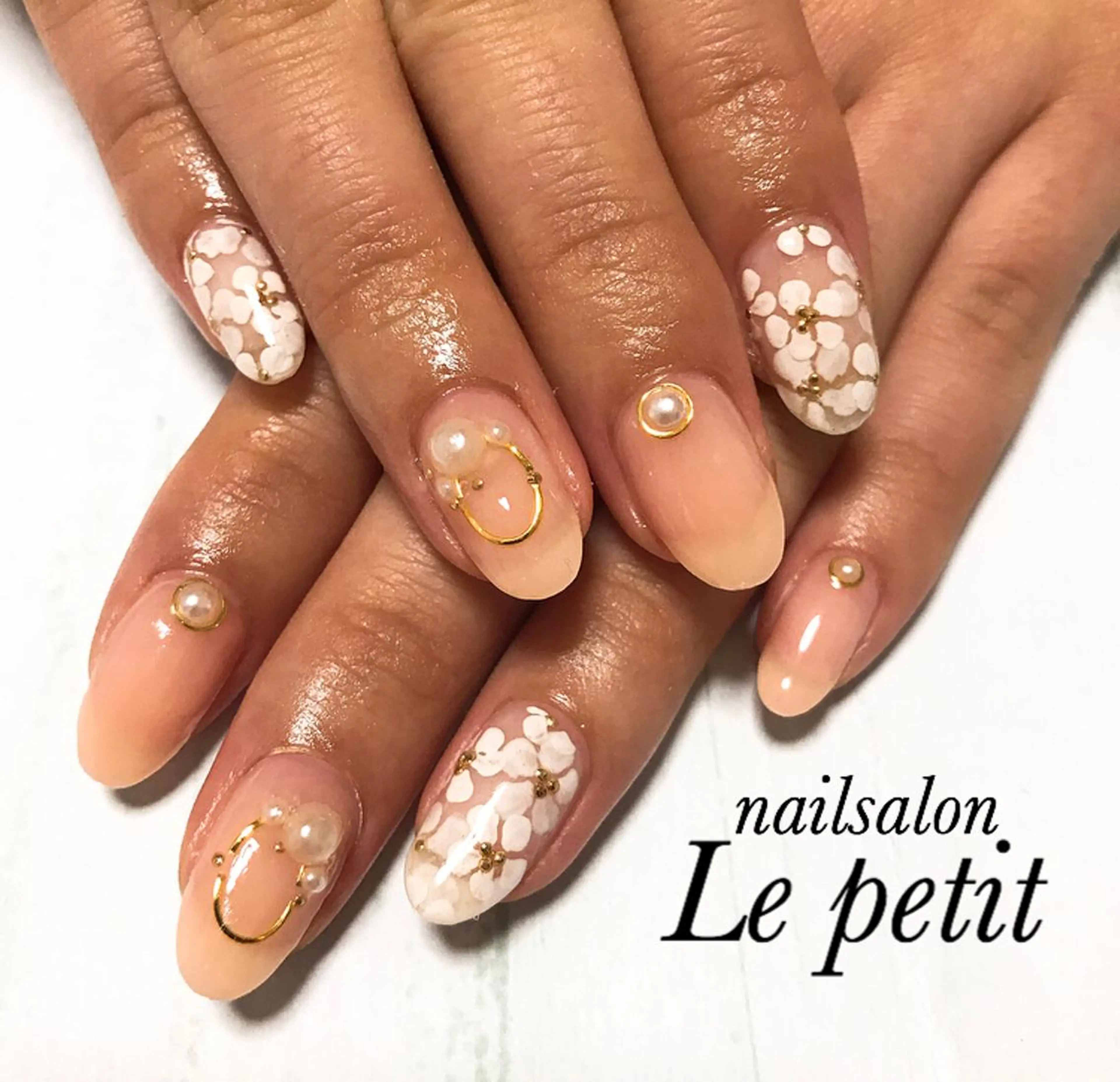 ネイル 石野 広佳のネイルデザイン