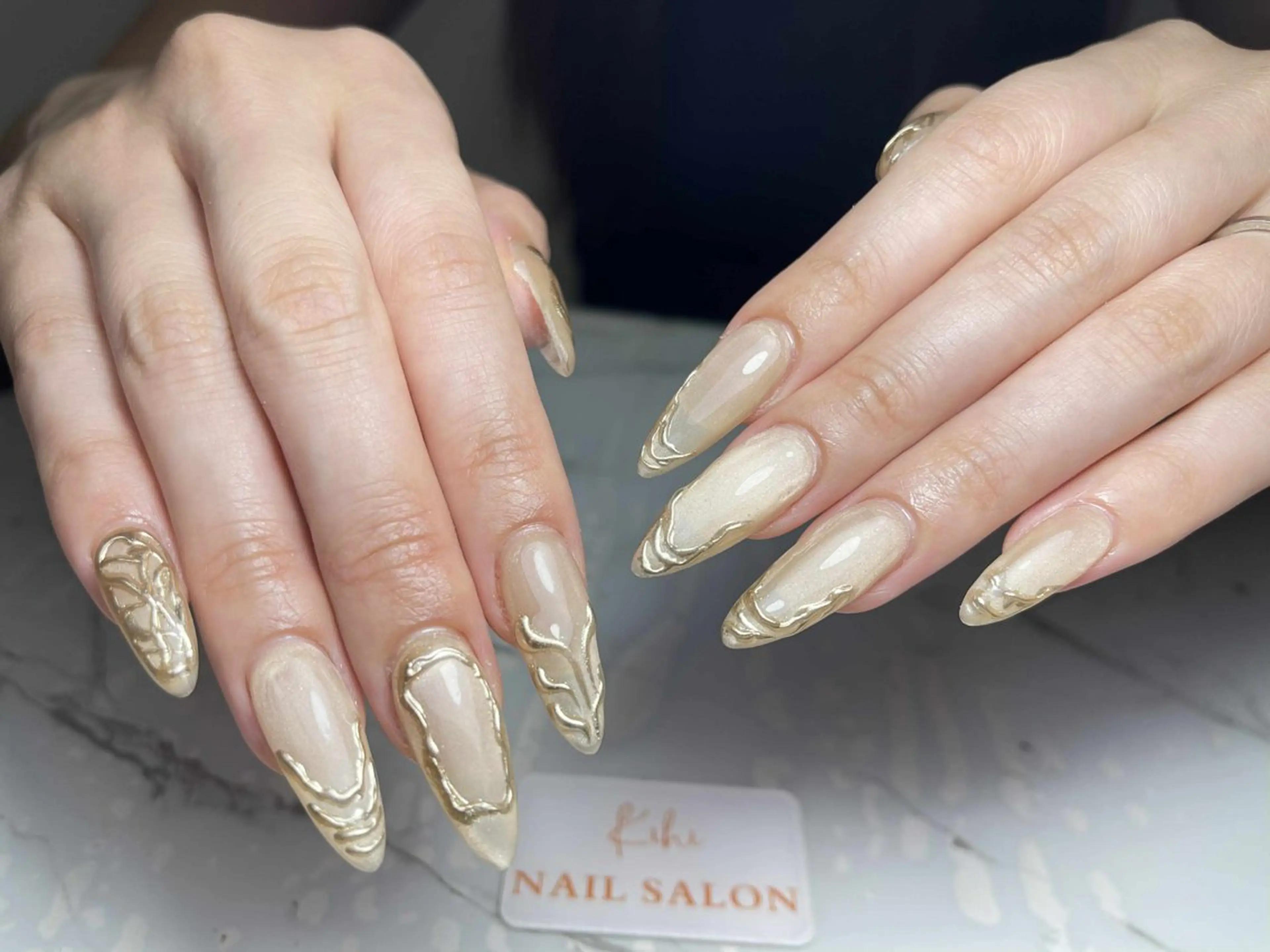 ネイル アートネイル フレンチネイル ジェルネイル グラデーション 韓国ネイル ハンドネイル 💕鈴木ユリ パラジェル/オフ無料のネイルデザイン