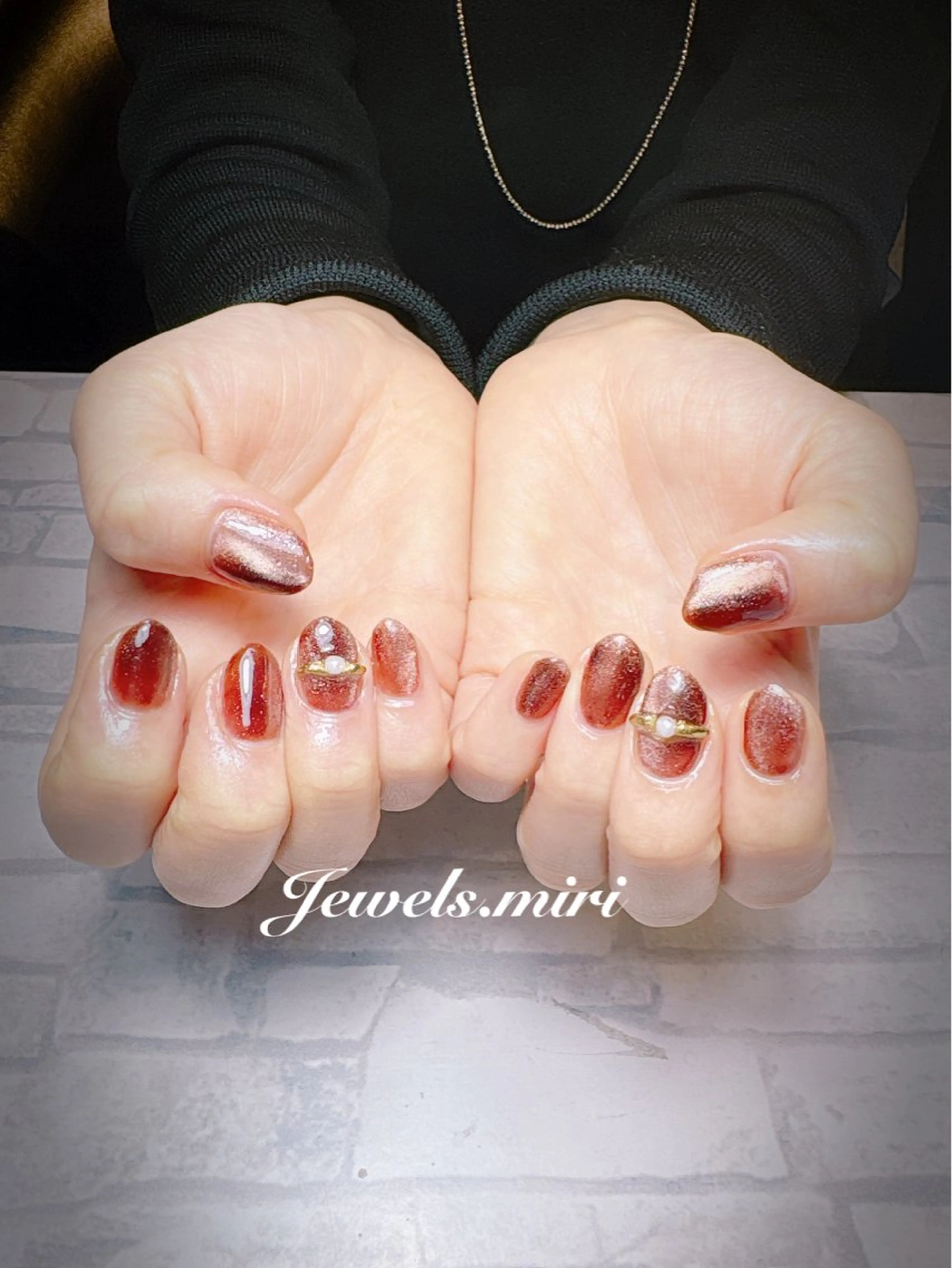 ネイル ブラウン マグネットネイル ワンカラーネイル ショートネイル Jewels nail lily 白楽所属・ネイルサロン Jewels Mのネイルデザイン