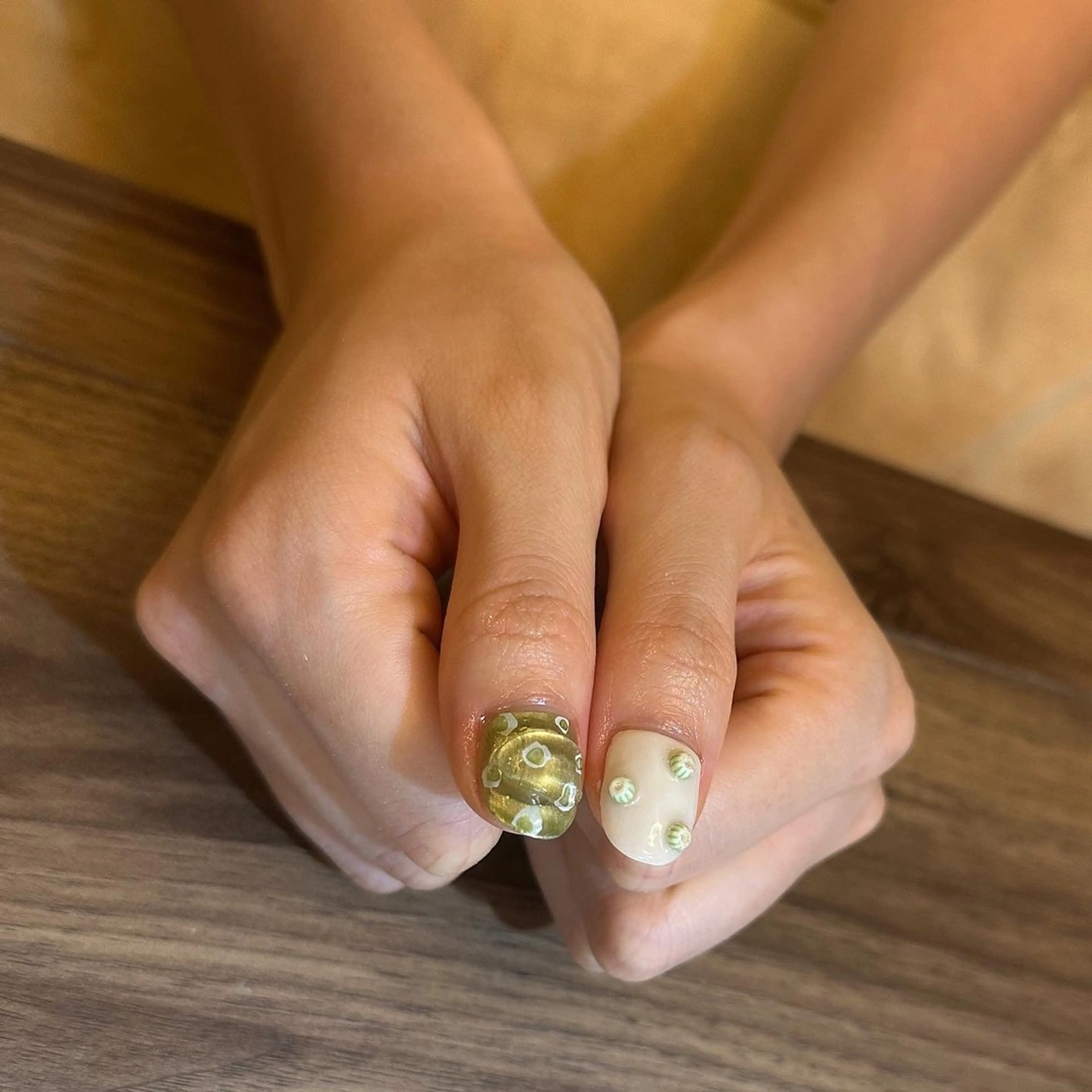 ネイル ハンドネイル mio _POHEURのネイルデザイン