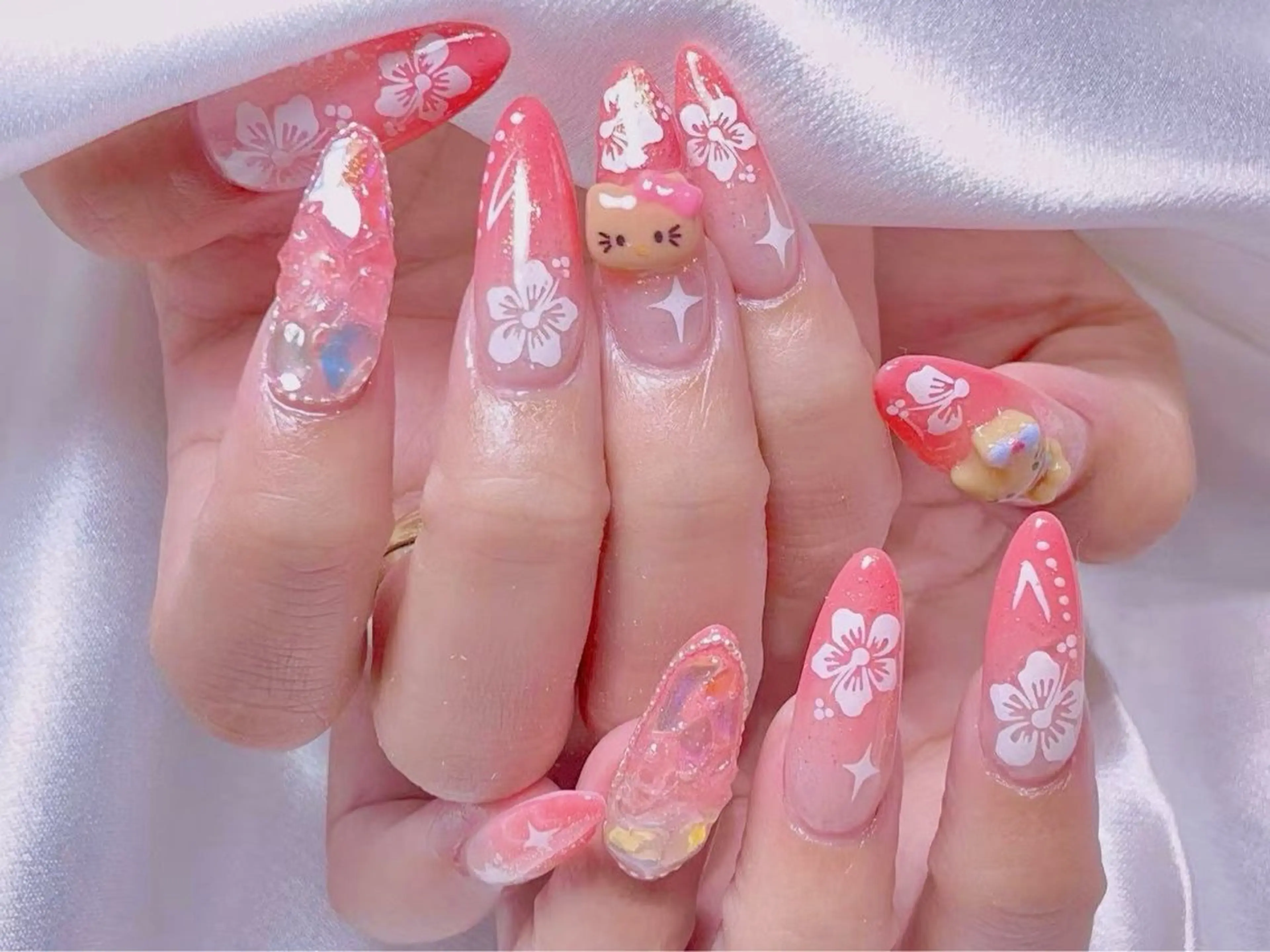 ネイル グラデーション 氷ネイル・うるうるネイル ピンク 夏ネイル ハンドネイル 美爪パラジェル導入店 Sunnilyのネイルデザイン