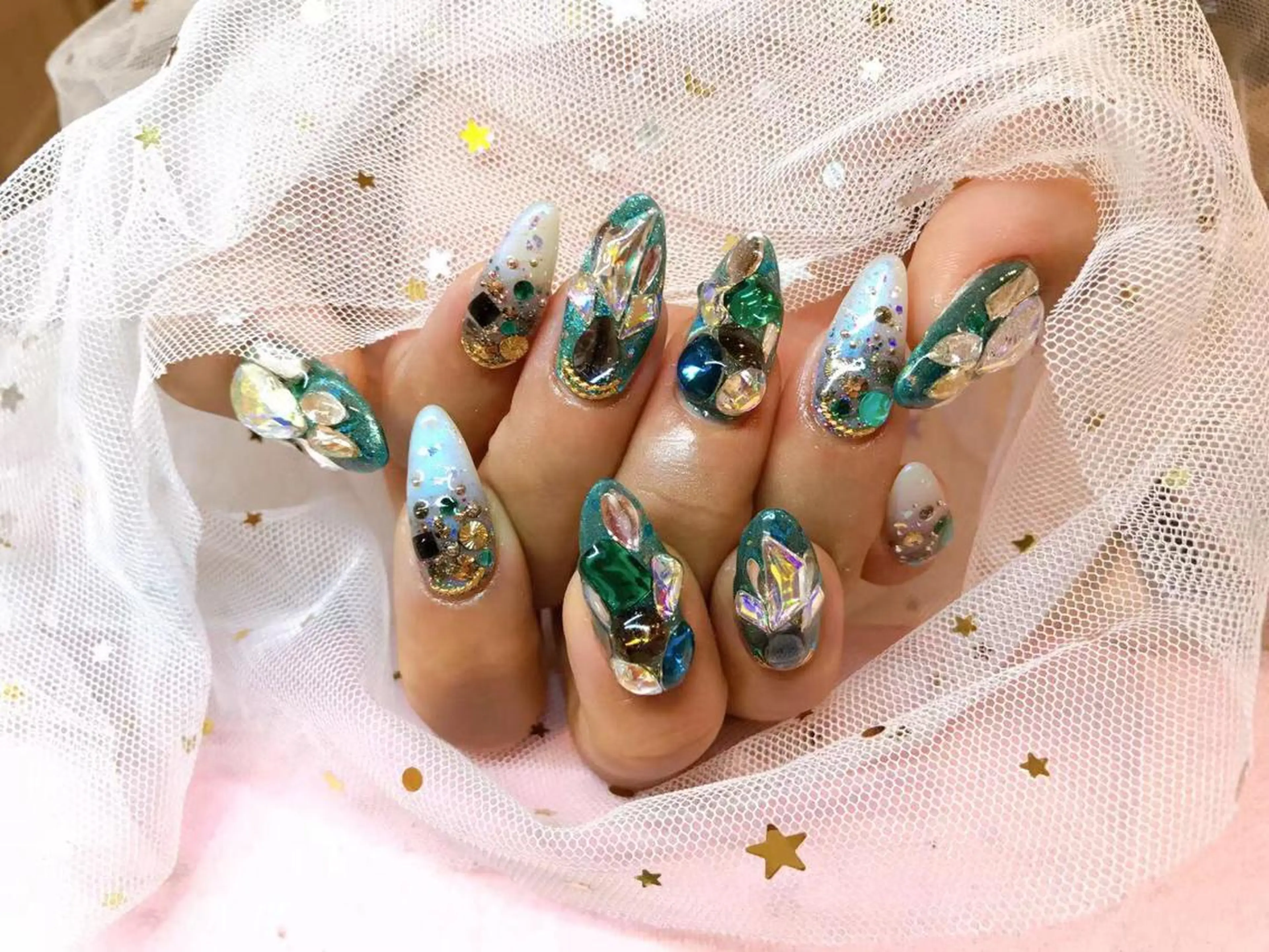 ネイル エムズ エムズのマツエク・マツパデザイン