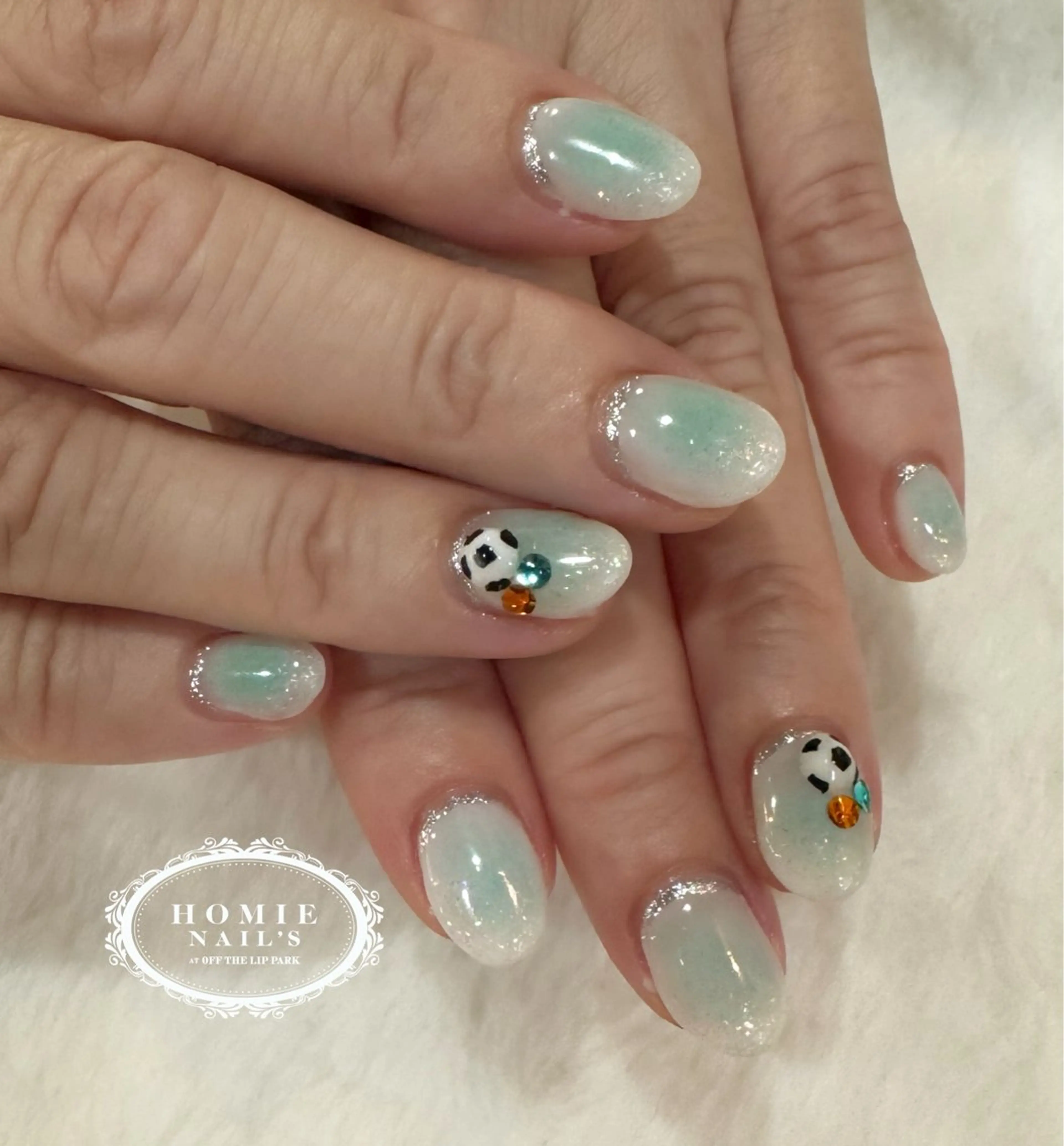 ネイル オフザリップパーク Asamiのネイルデザイン