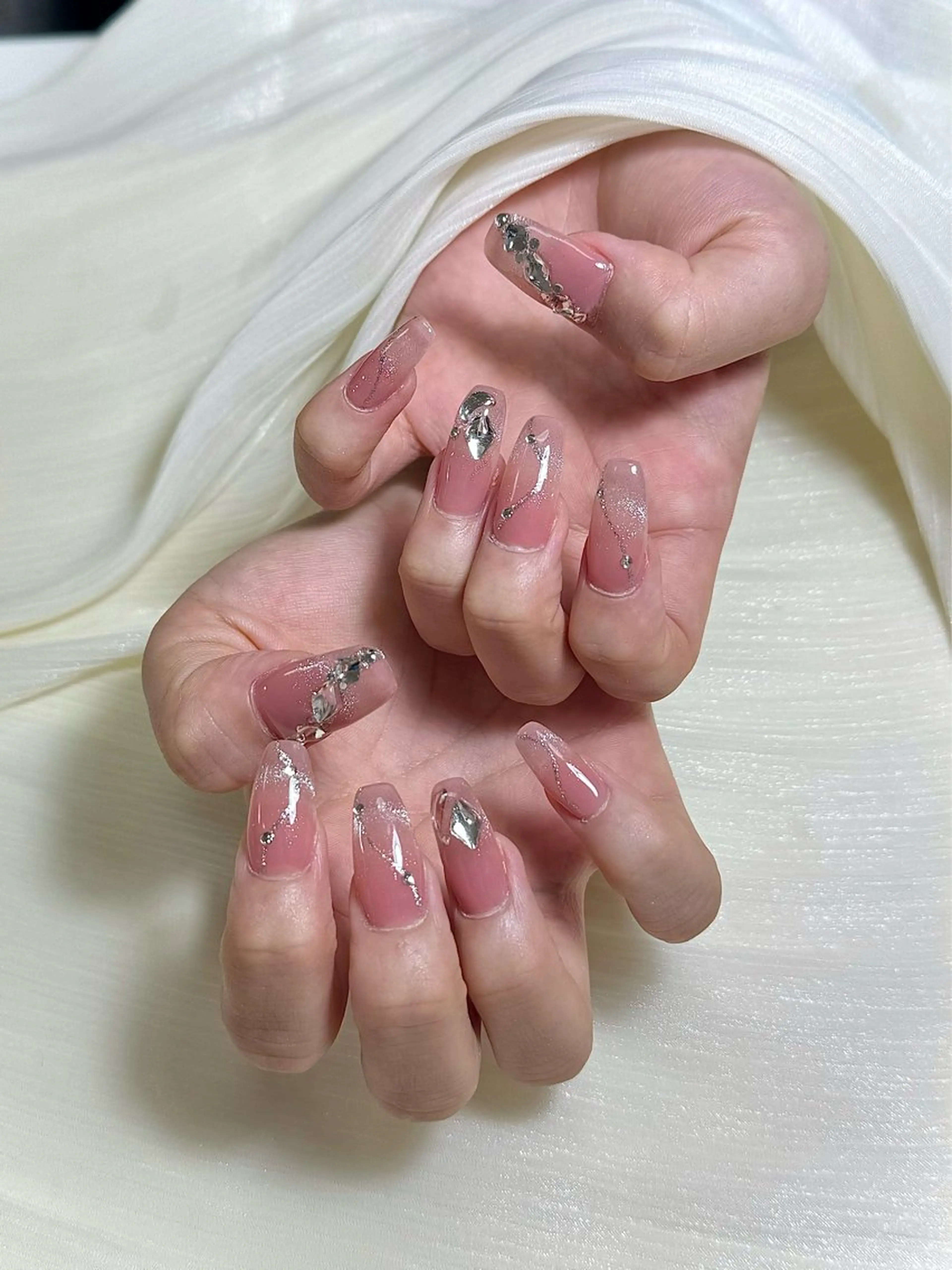 ネイル ハンドネイル 🎀 NaNa_nailのネイルデザイン