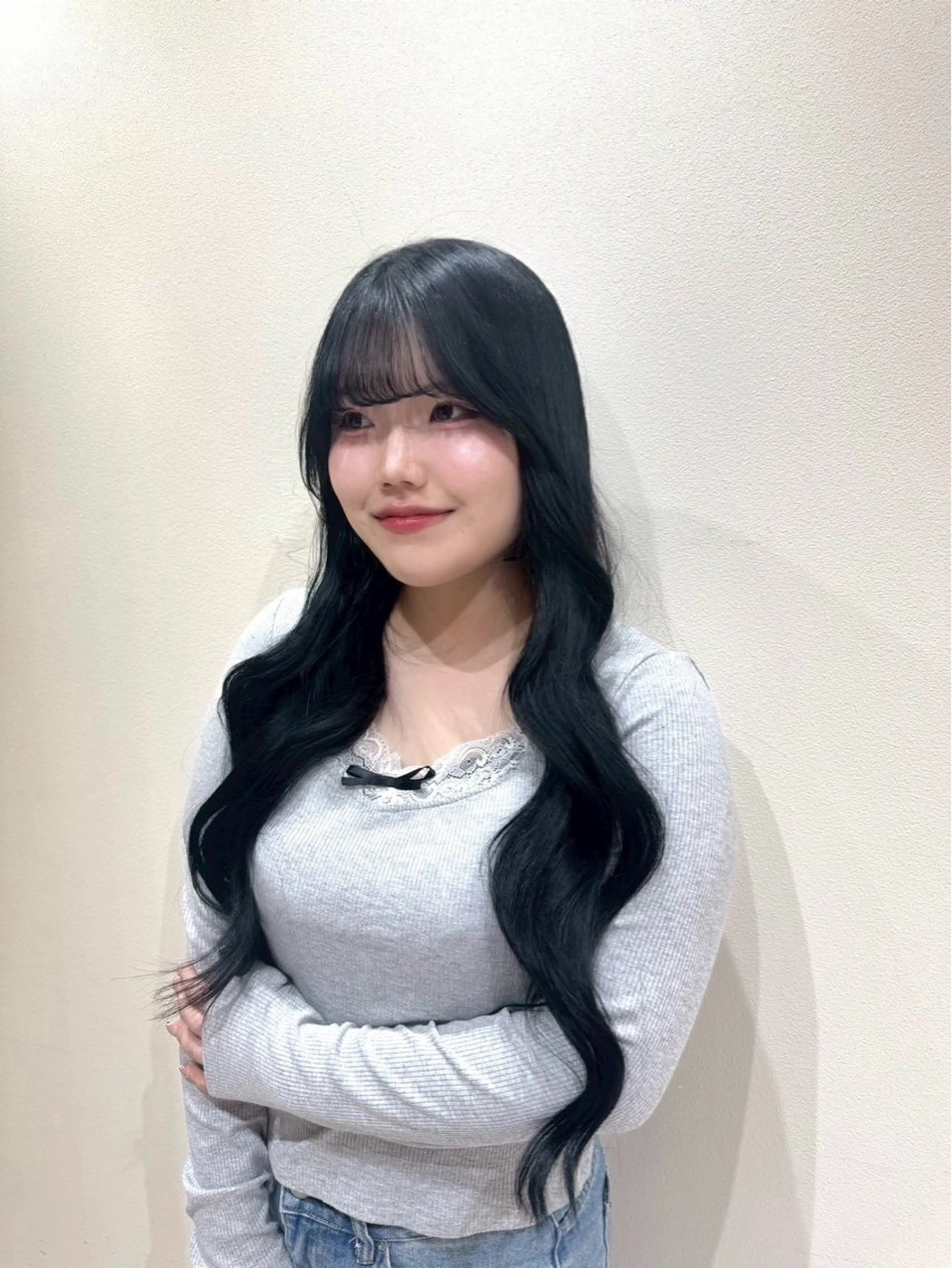 ロング カラー 黒髪 ブルーカラー ブルーブラック ヘアカラー ワンホン×髪質改善 つのーか🩶‪🫧のヘアスタイル