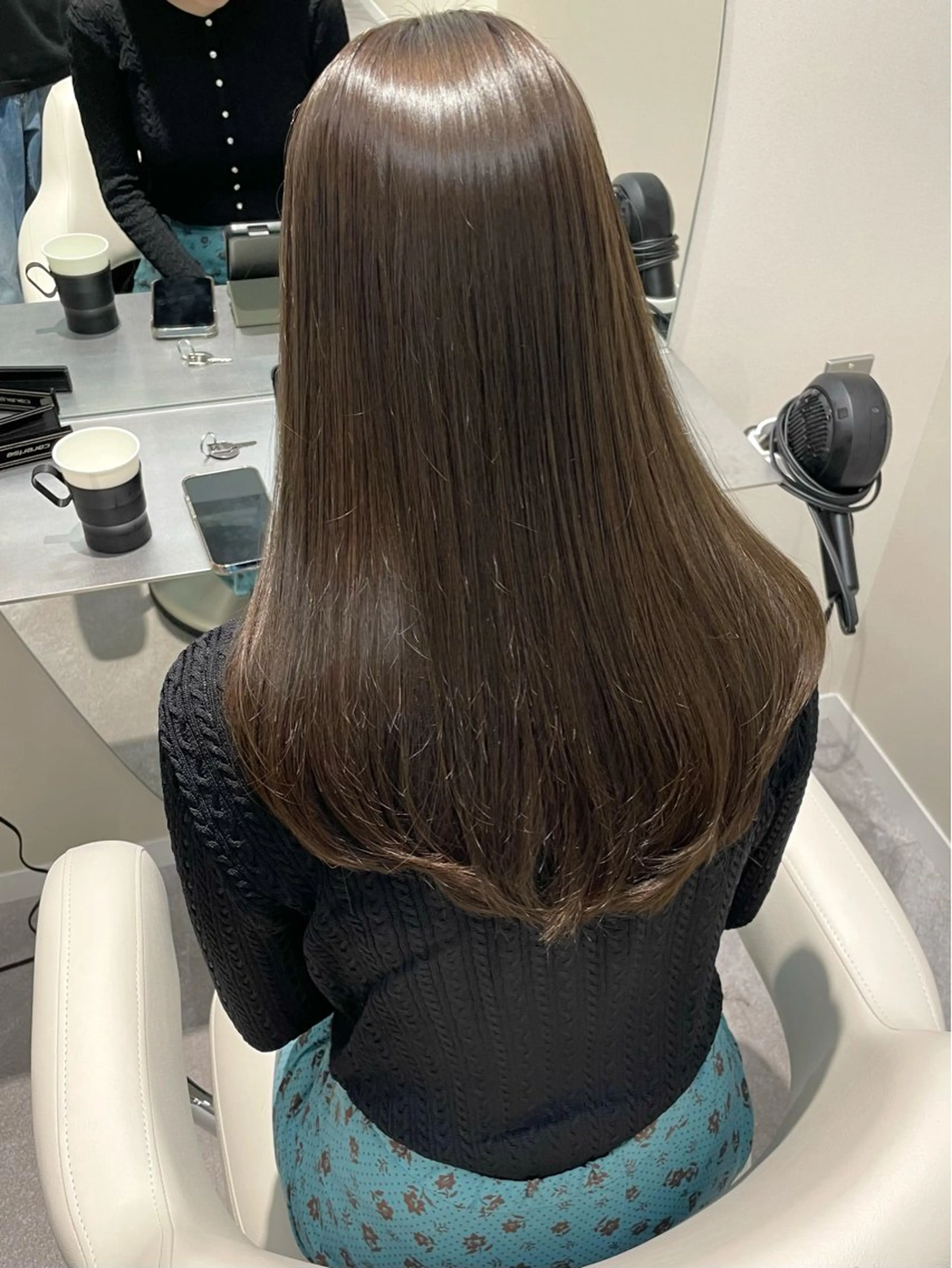 セミロング カラー ベージュカラー ブリーチ 透明感カラー ダブルカラー グレージュ ヘアカラー トリートメント 韓国ヘア🤍顔周り/ 髪質改善✨/林遼一郎のヘアスタイル