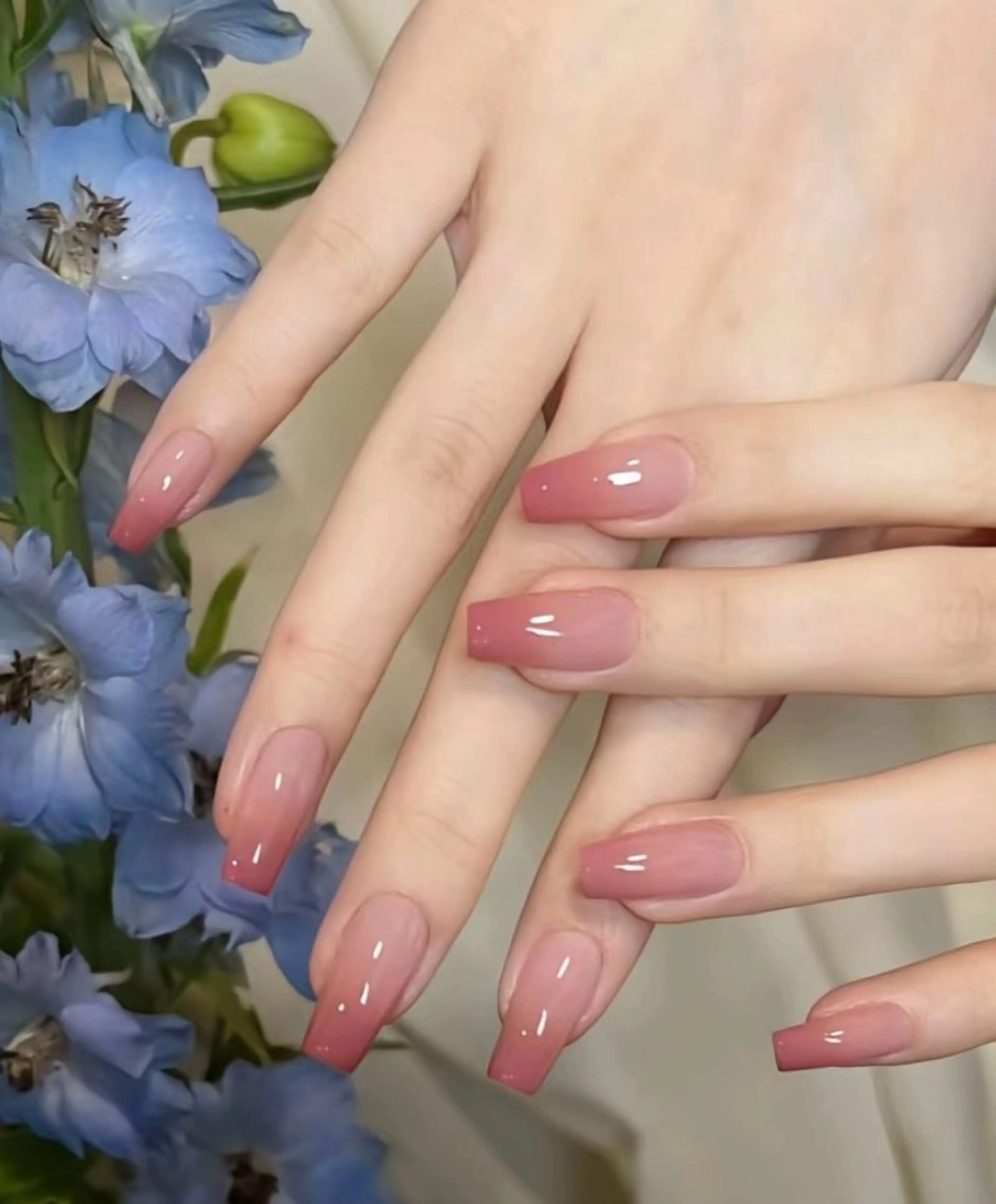 ネイル モナ& あきのネイルデザイン