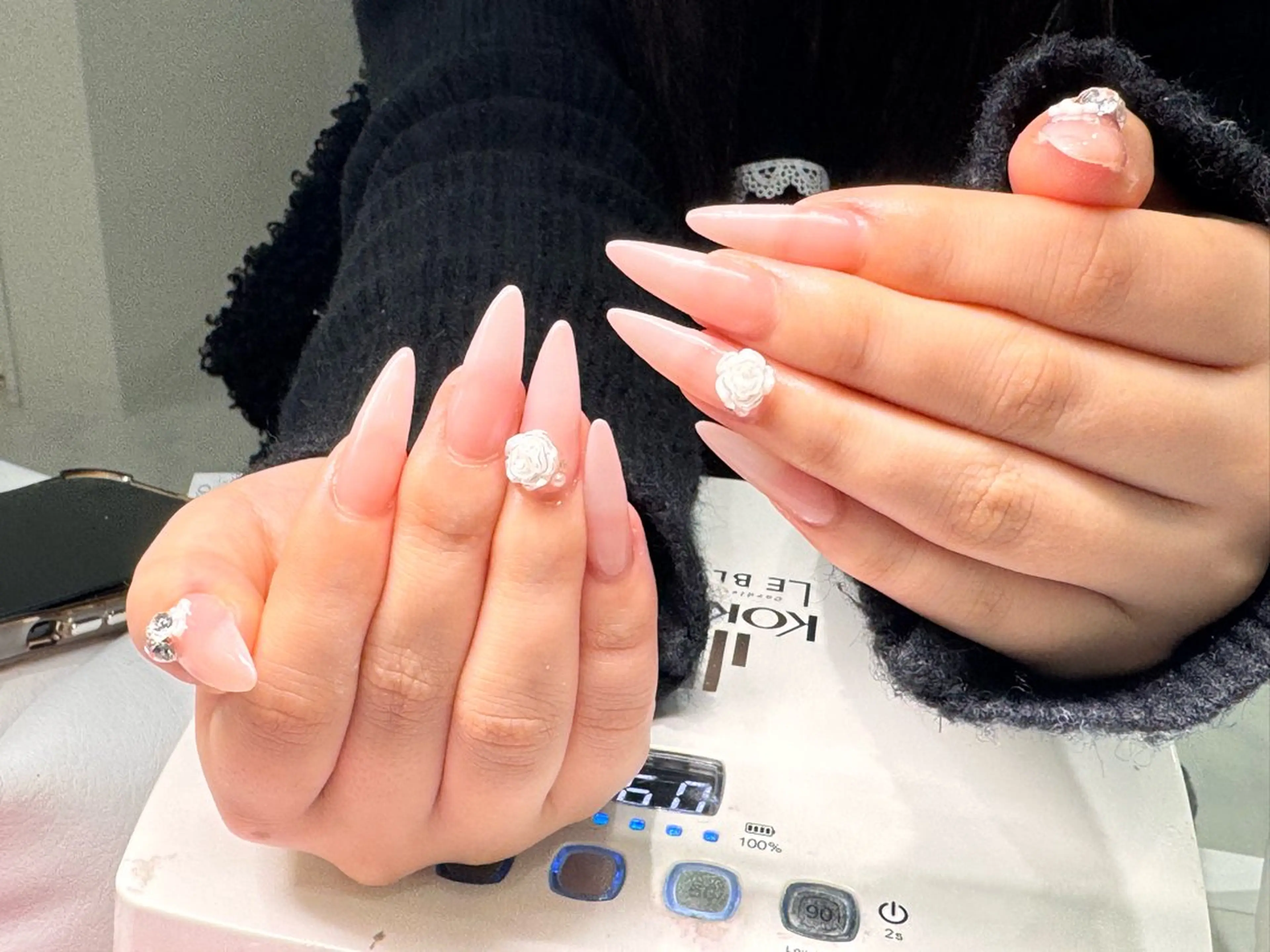 ネイル オーロラネイル ブルー チークネイル 長さ出し フットネイル ハンドネイル JIN 168 新大久保のネイルデザイン