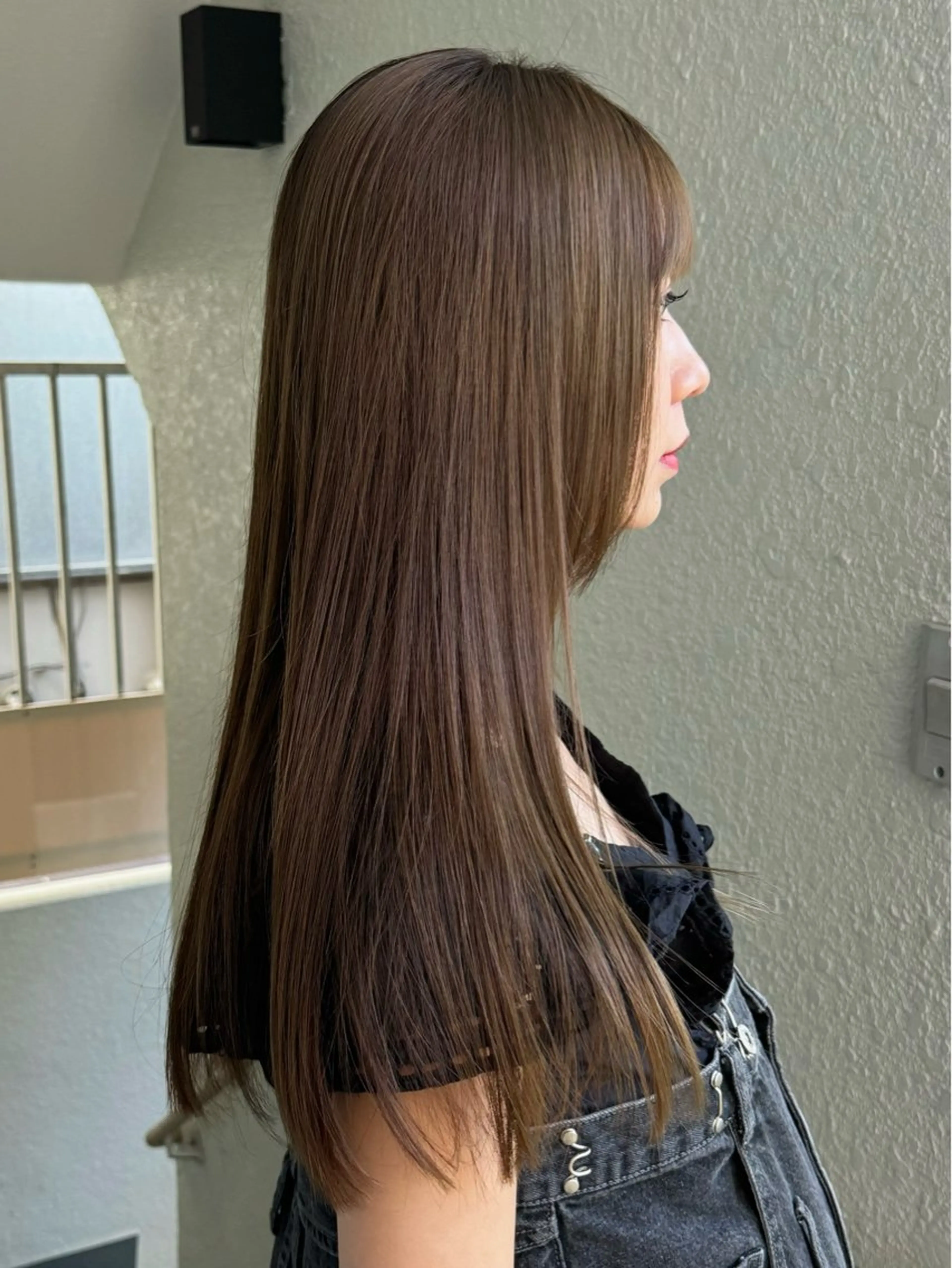 ロング カラー カット ヘアカラー トリートメント 鈴木駿介 レイヤーカットのヘアスタイル