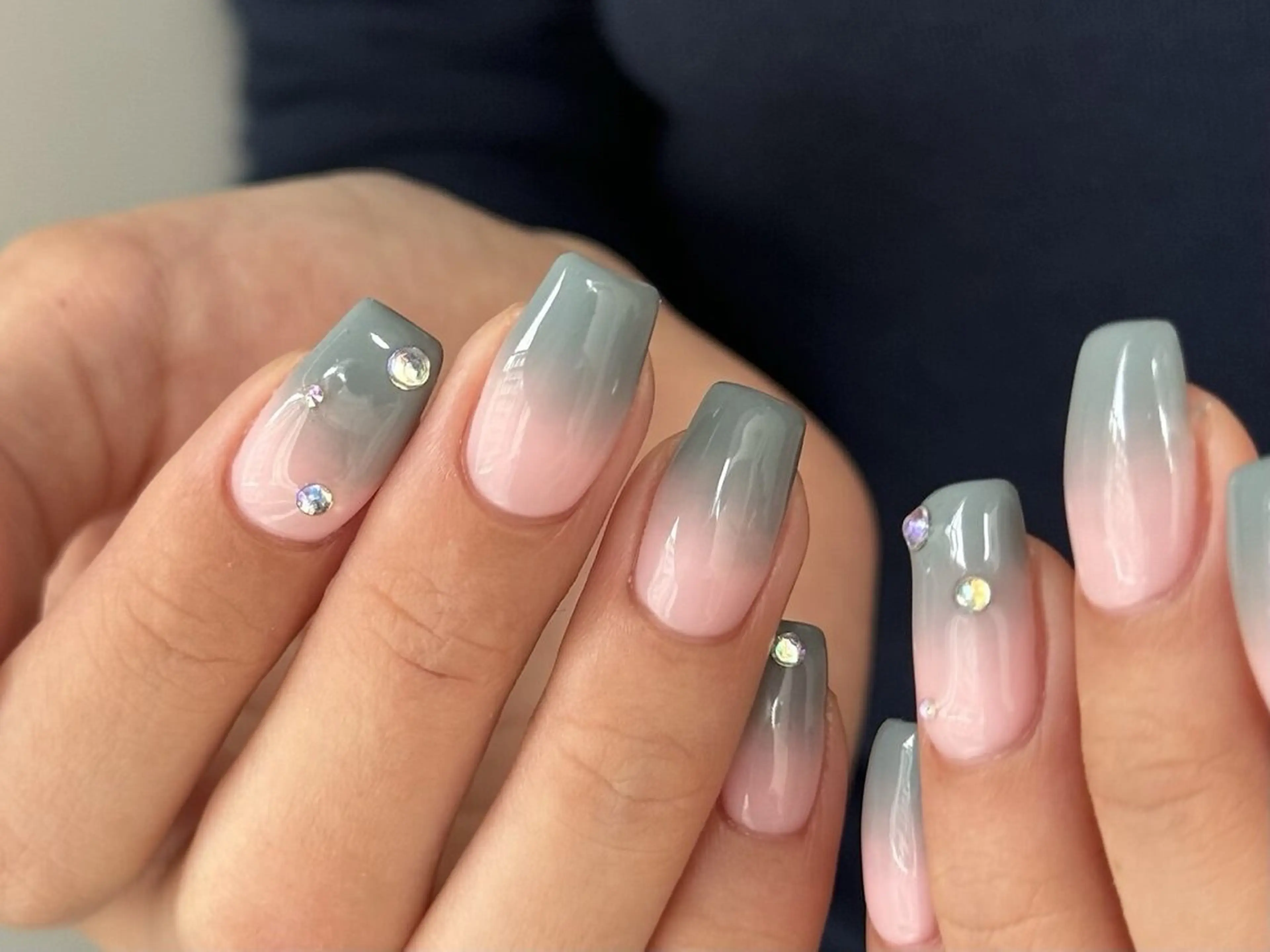 ネイル グラデーション ハンドネイル ネイルサロンミニョン所属・松本 なつきのネイルデザイン