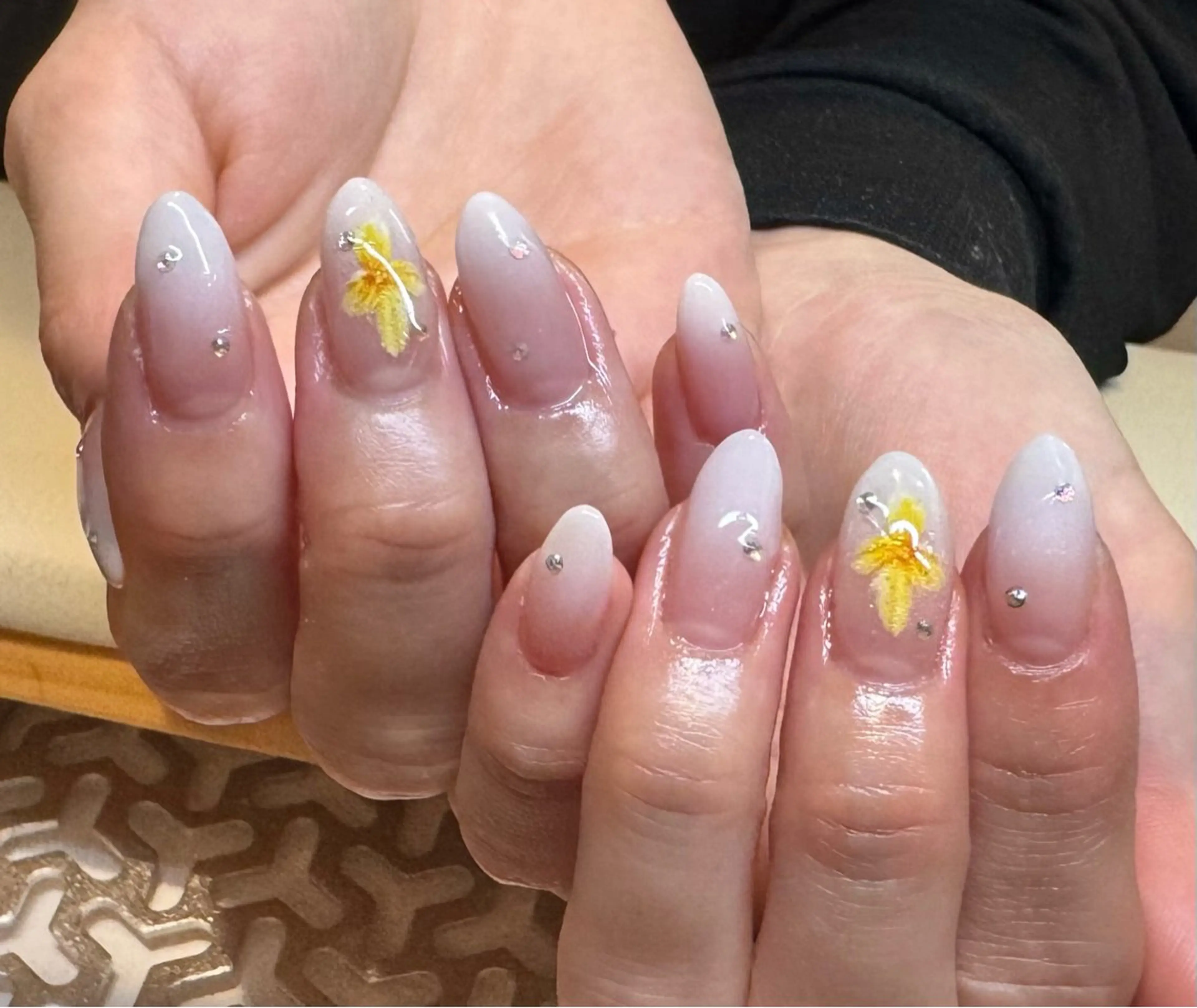 ネイル べっ甲ネイル ボルドー ブラウン マグネットネイル ニュアンスネイル ハンドネイル RinRin　nail所属・孔 ジンシェンのネイルデザイン