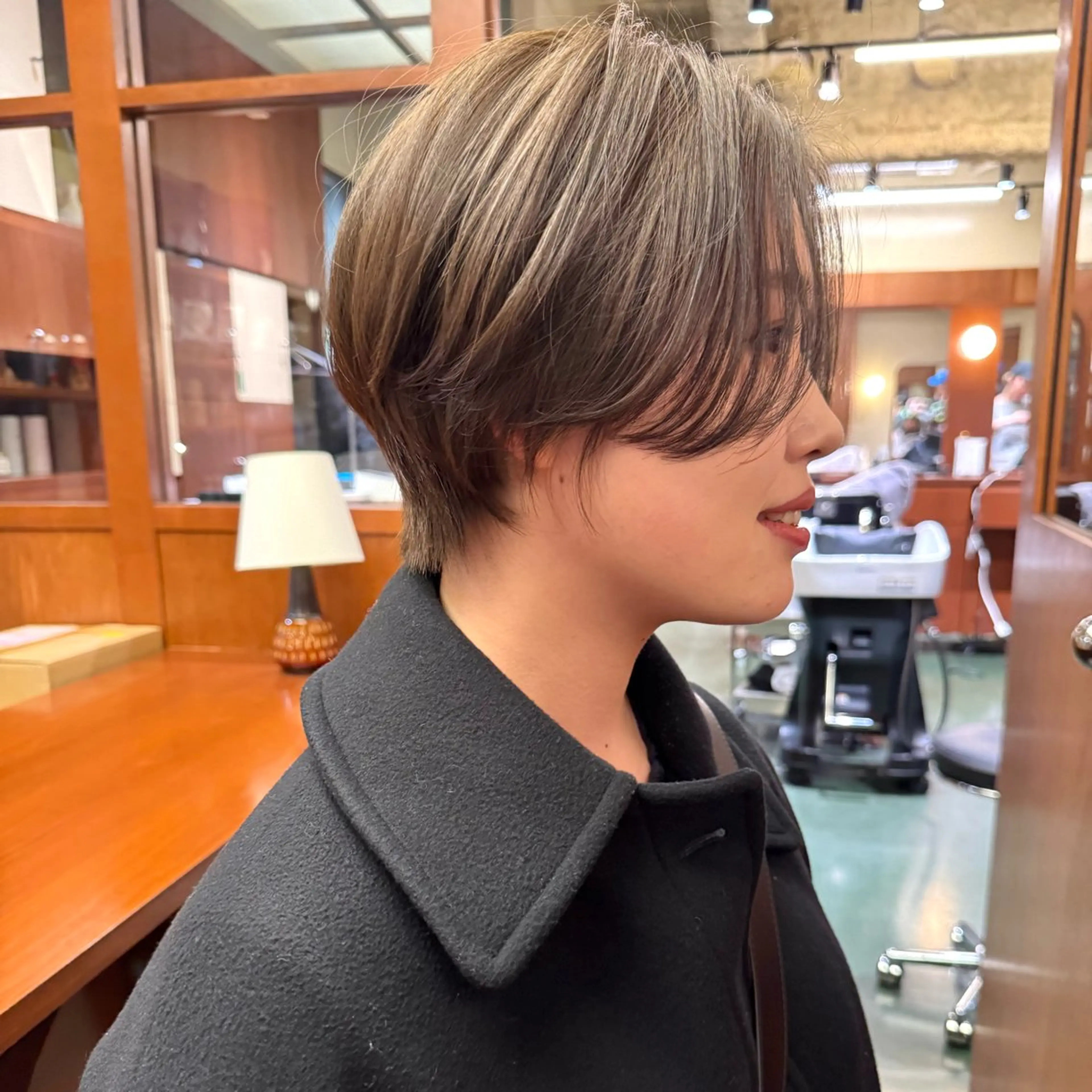 ショート カラー ハンサムショート ベージュカラー オリーブベージュ ショートヘア カット ヘアカラー トリートメント kvell by urban.所属・ショート・ボブ ・ウルフ✂︎IMAIのヘアスタイル