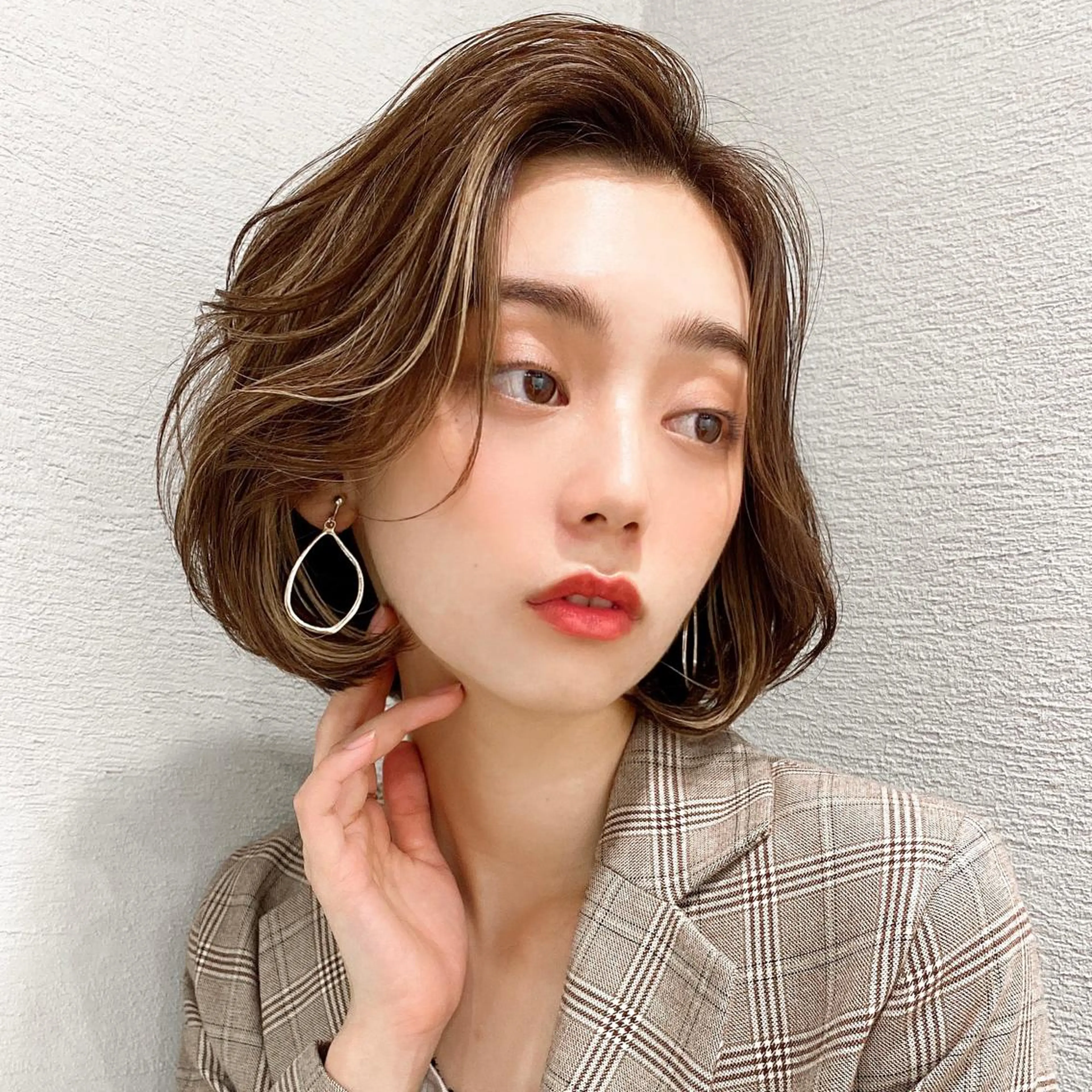 ショート カラー パーマ 小顔カット カット ヘアカラー トリートメント モテ髪×トレンド💕 小顔レイヤー 金井のヘアスタイル