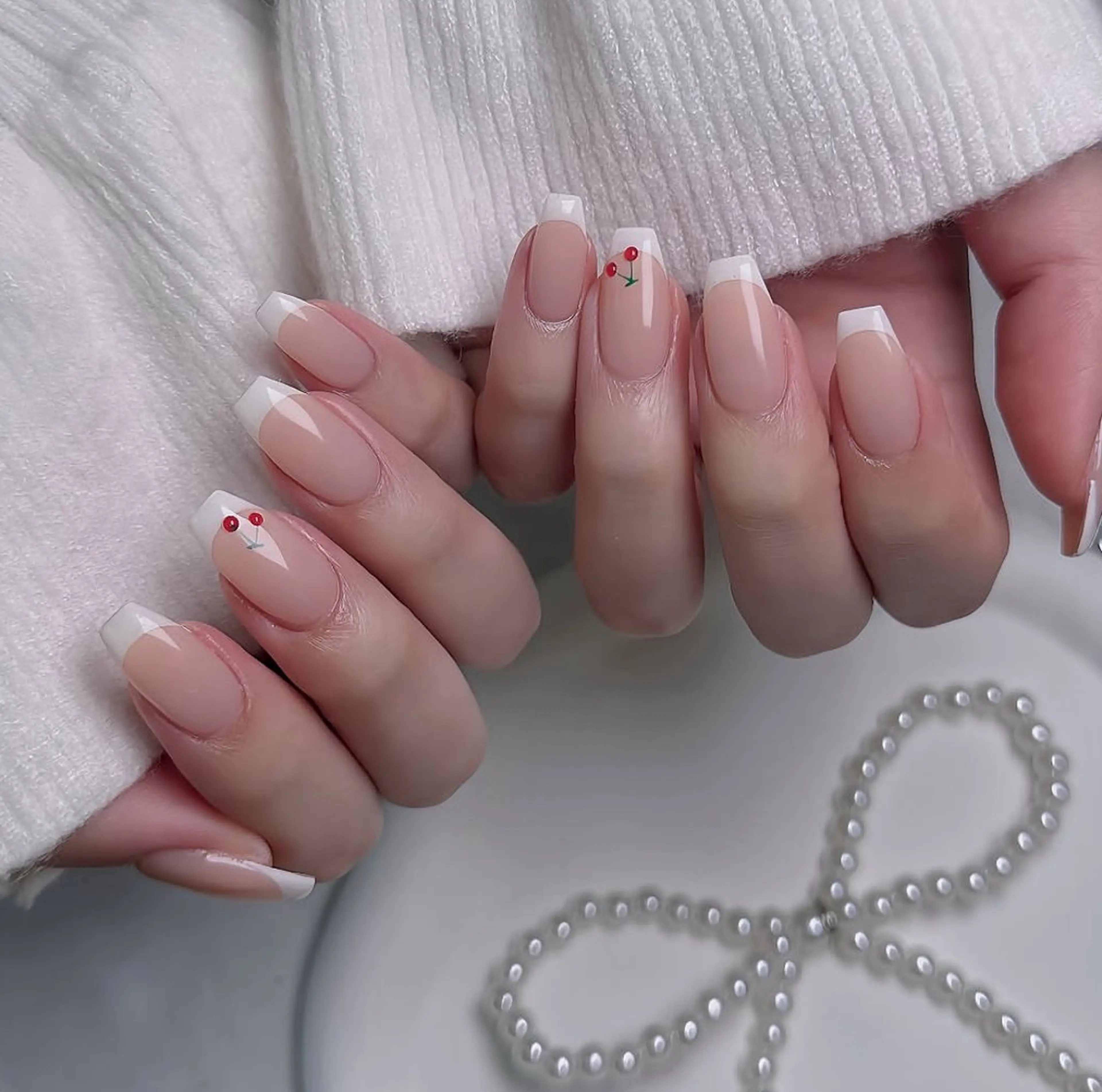 ネイル ハンドネイル 🎀PG🩵 ネイルサロンのネイルデザイン