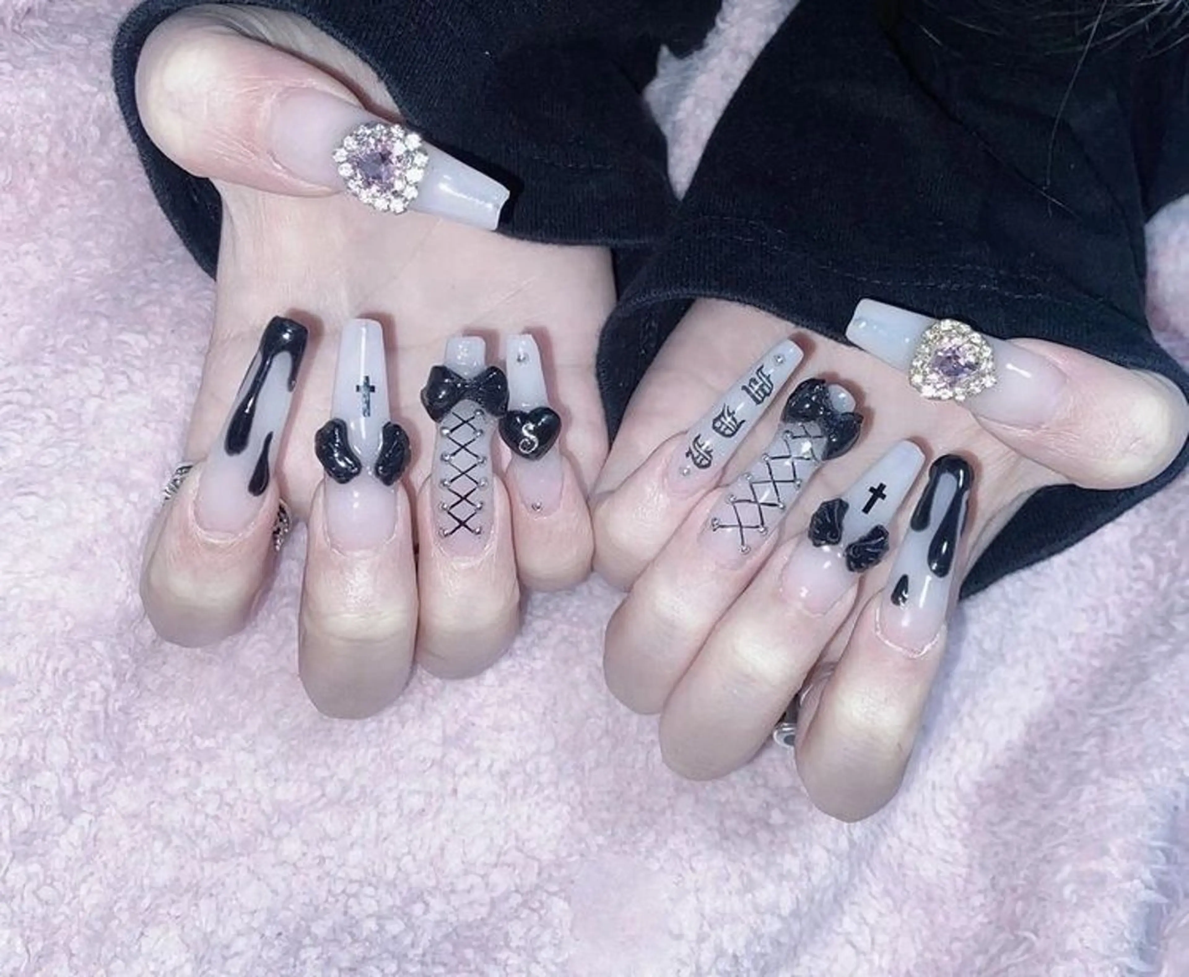 ネイル マグネットネイル ピンク ネイルチップ 冬ネイル Lee Nailsのネイルデザイン