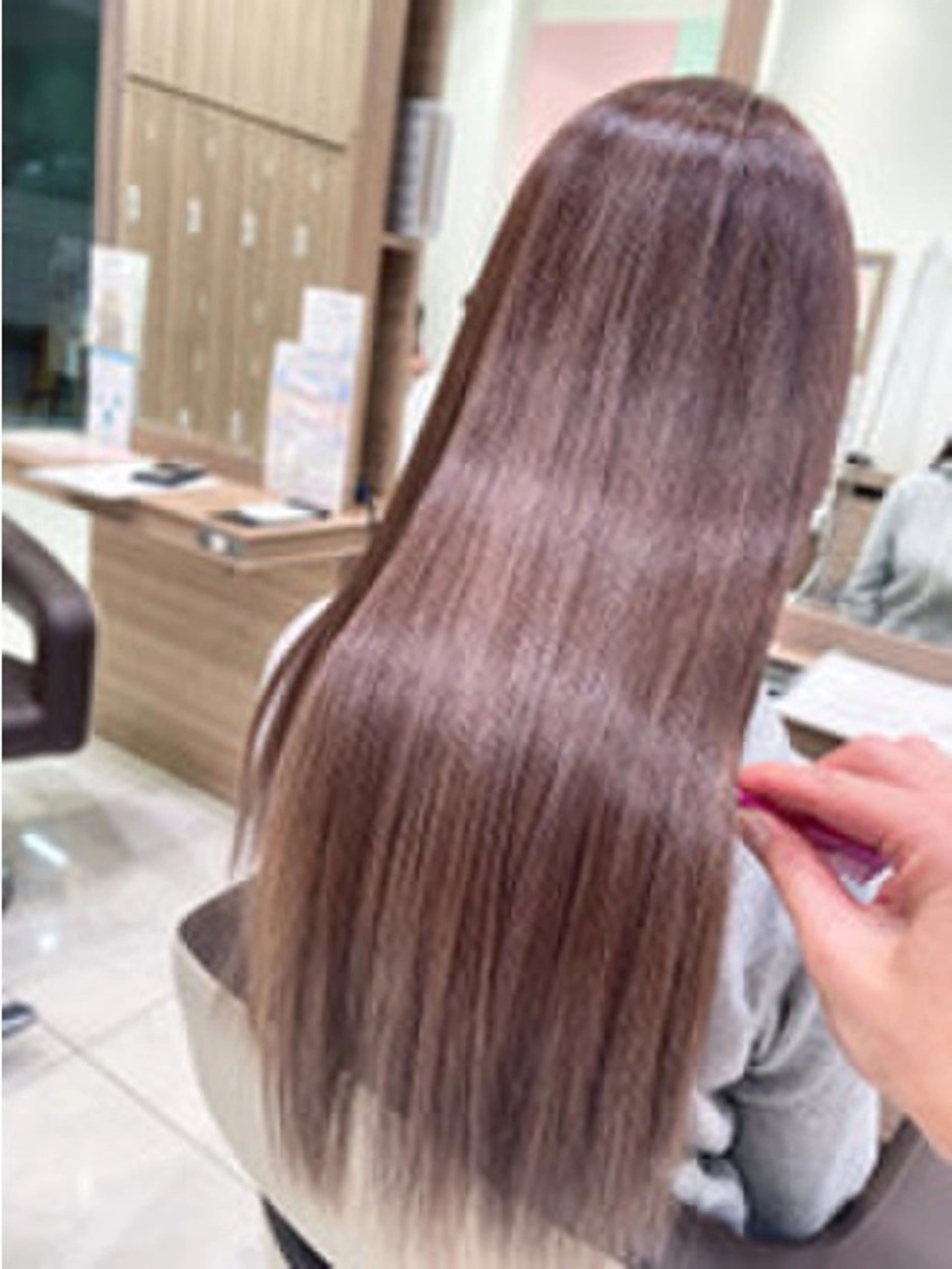 ロング カット 縮毛矯正 トリートメント 髪質改善 阪口 雄佑のヘアスタイル