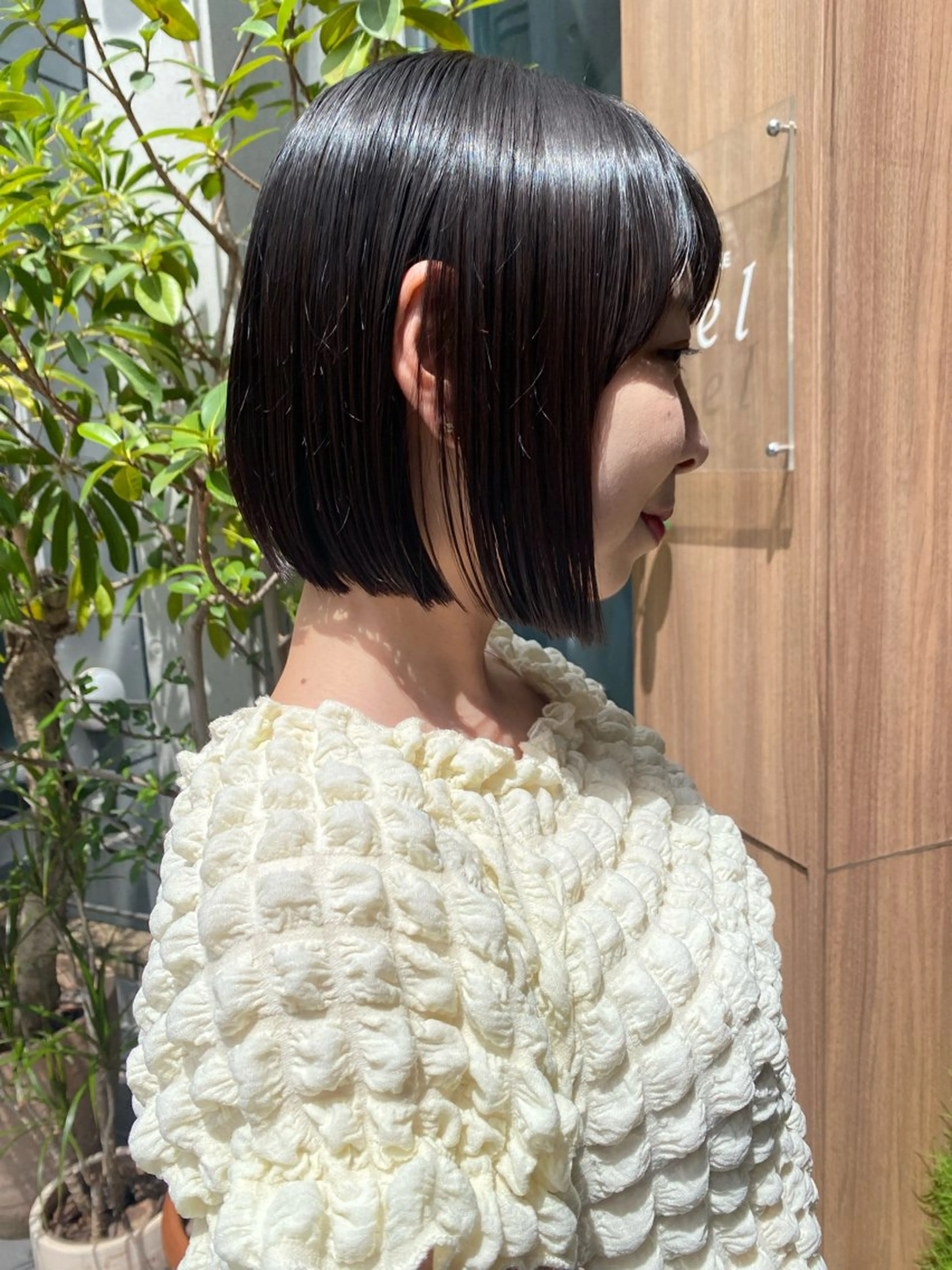 ショート カラー 黒髪 ブルーカラー ブルーブラック ボブ カット ヘアカラー レイヤーカット /透明感/千葉怜寿のヘアスタイル