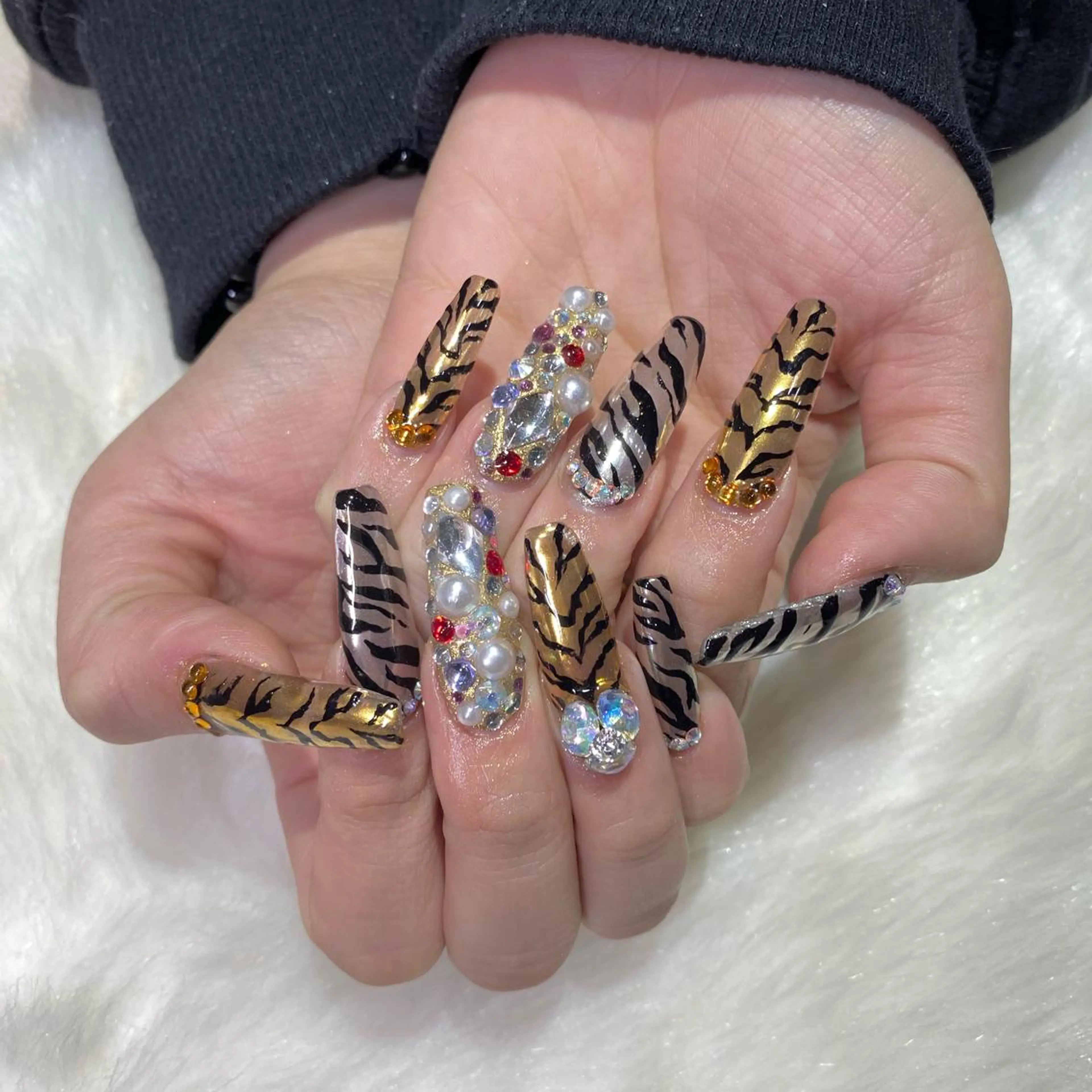 ネイル Amber21.所属・Nagahama Akariのネイルデザイン