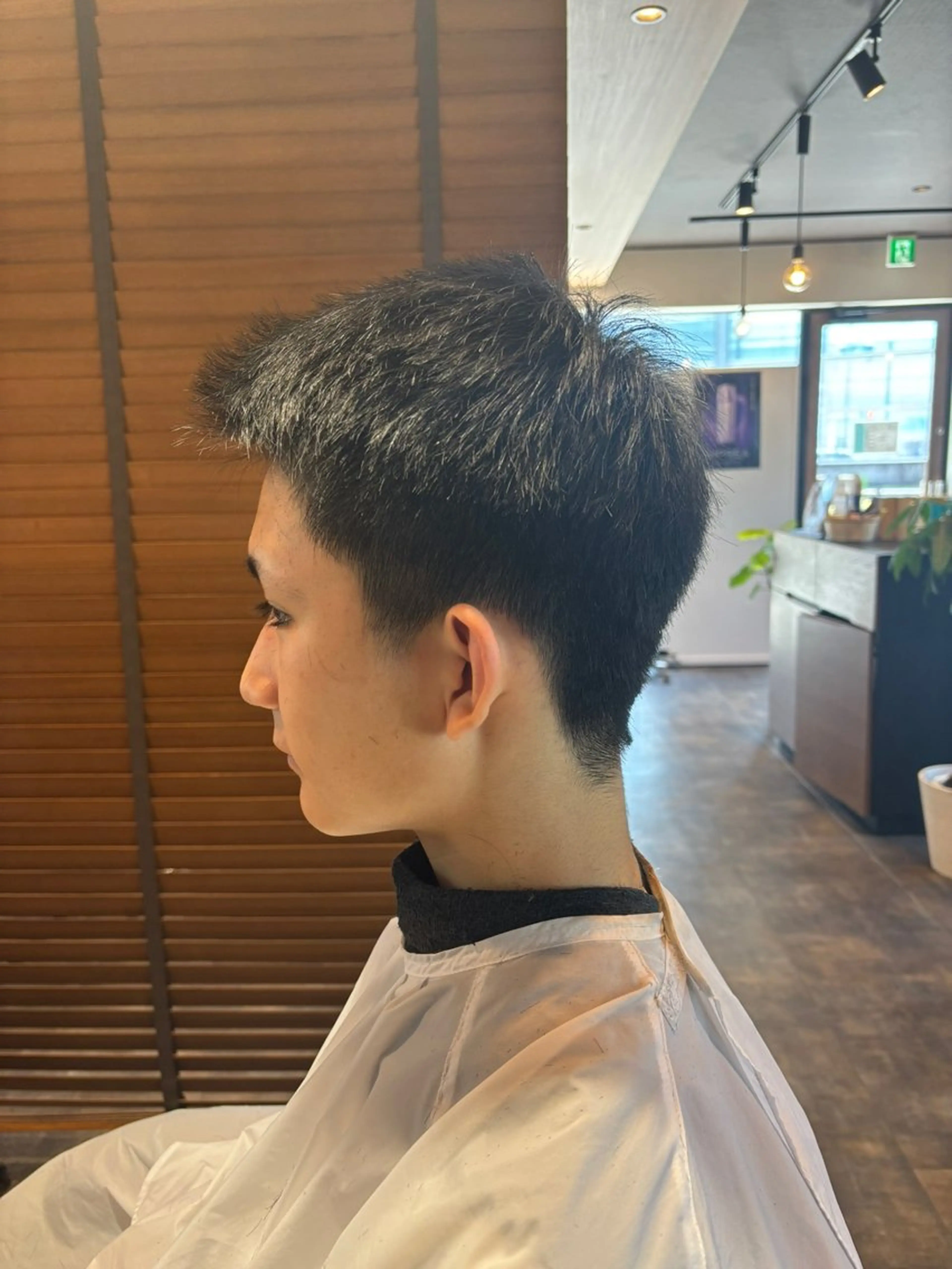 ショート カトウ ヒロキのヘアスタイル