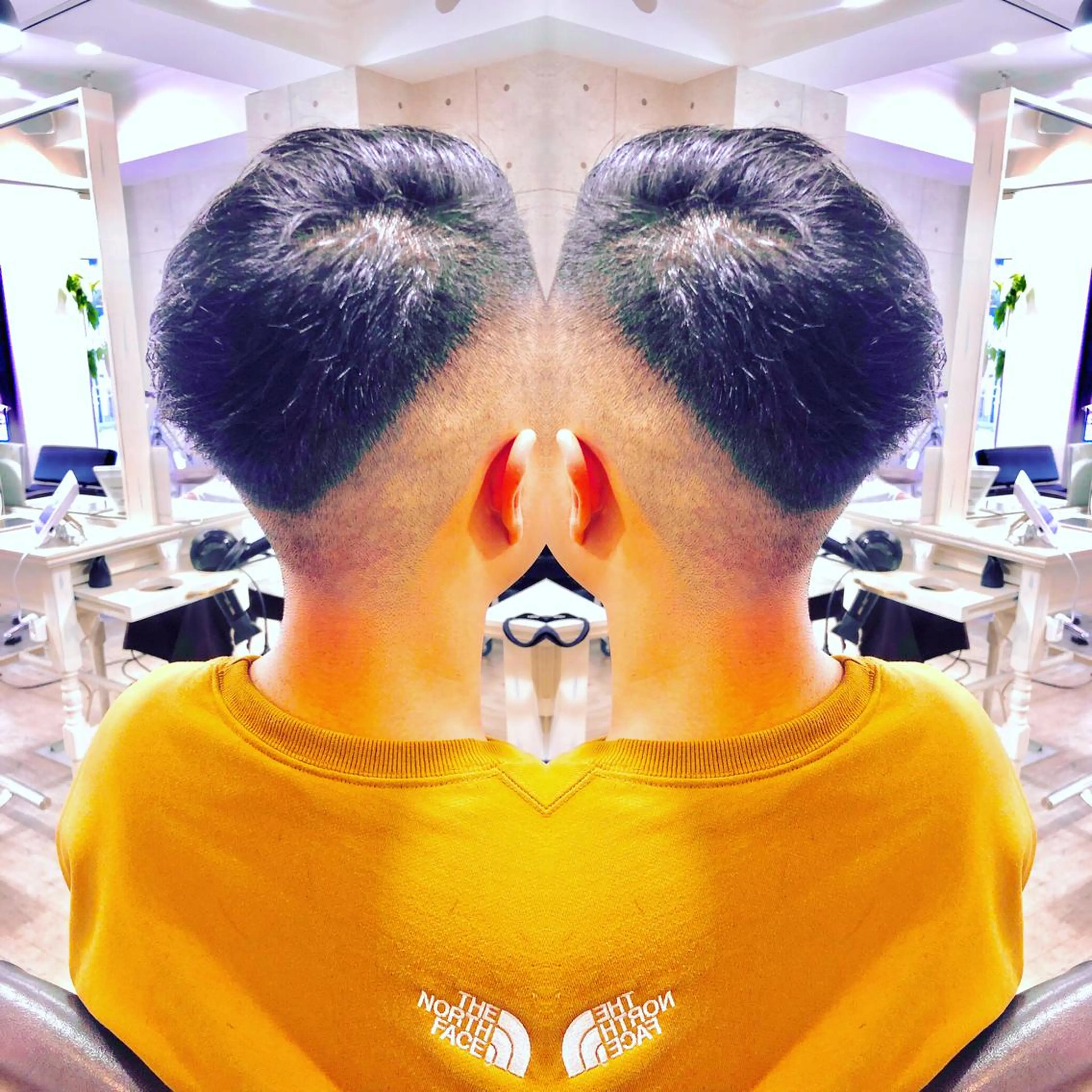 ショート メンズ 韓国風/小顔レイヤー /艶カラーのヘアスタイル