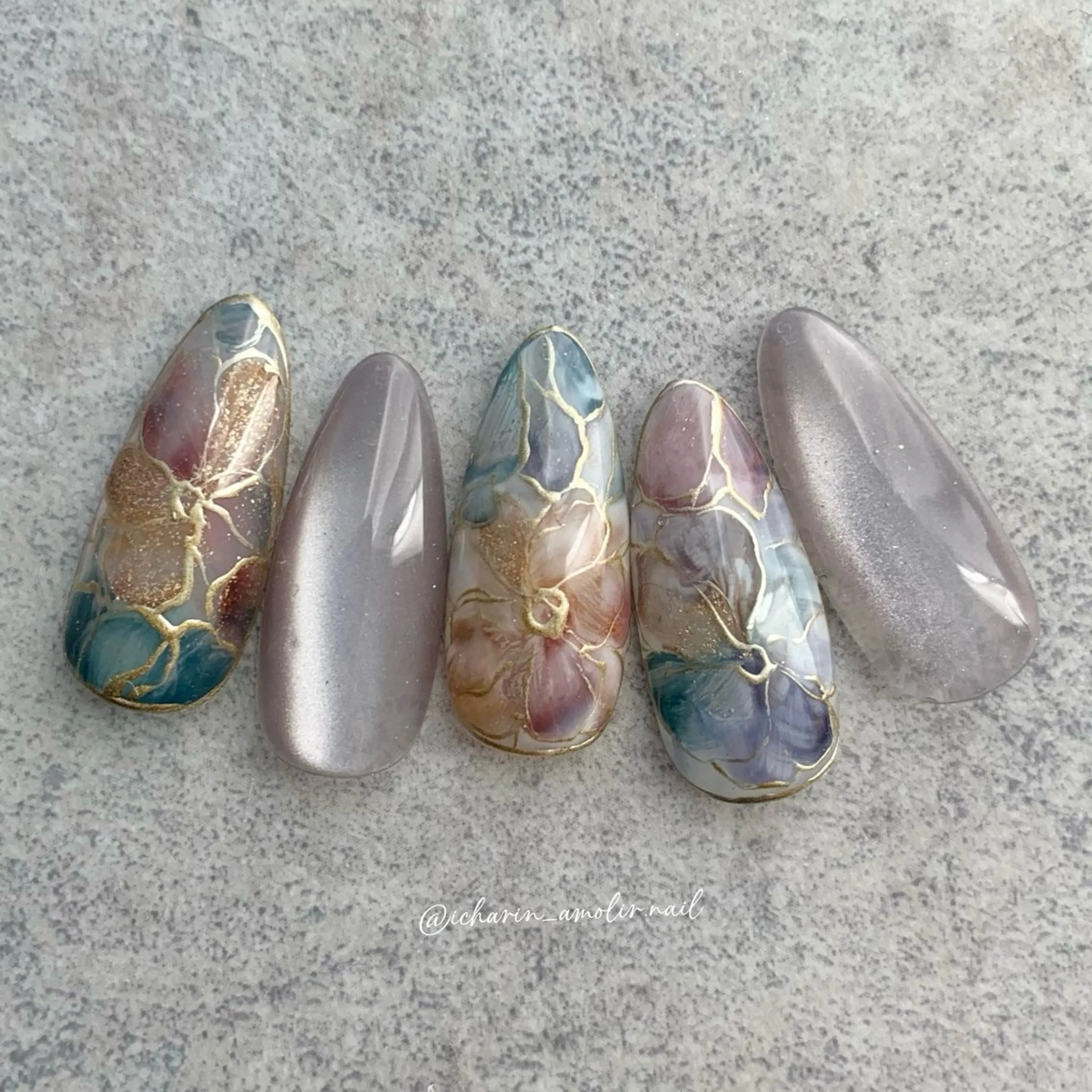 ネイル シンプルネイル EMIKOのネイルデザイン